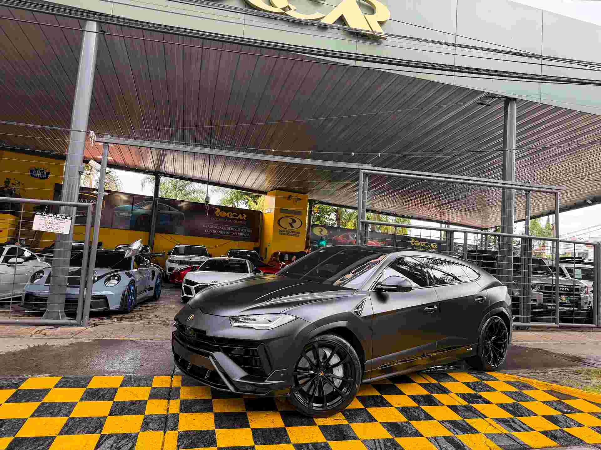 2024 Lamborghini Urus