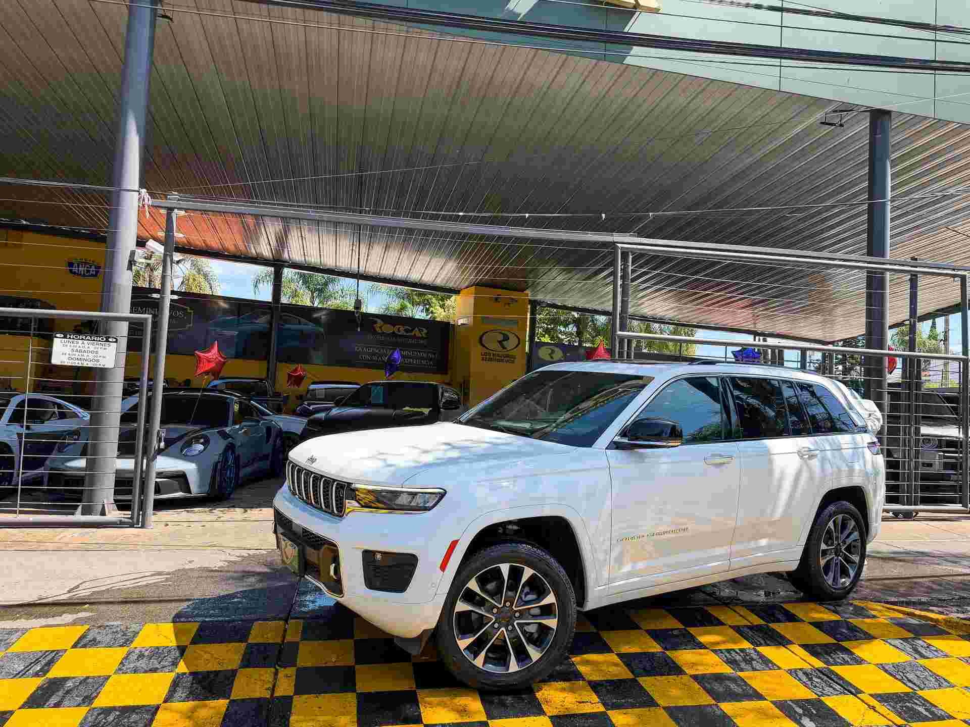 2023 Jeep Grand Cherokee