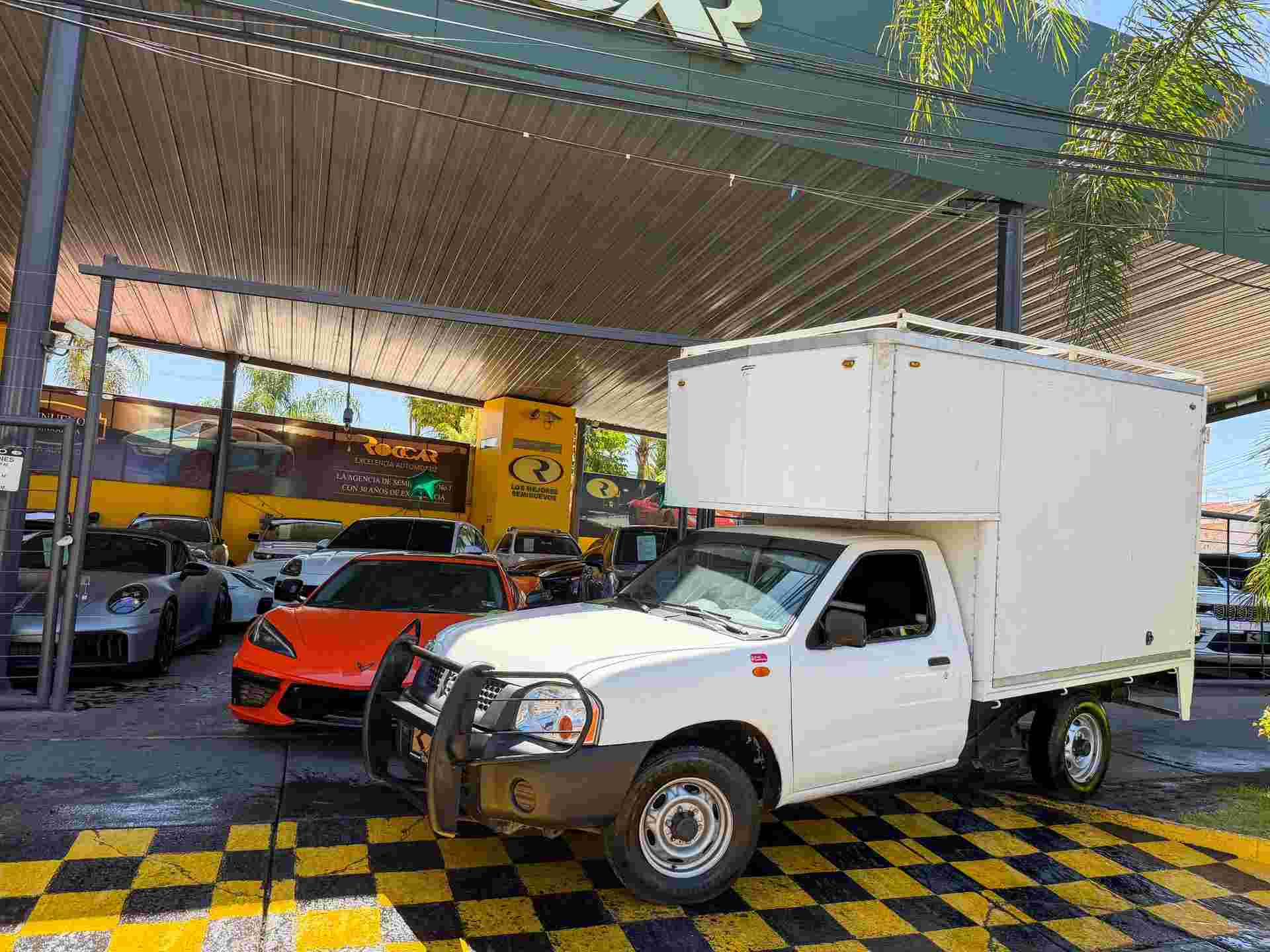 2015 Nissan Np300