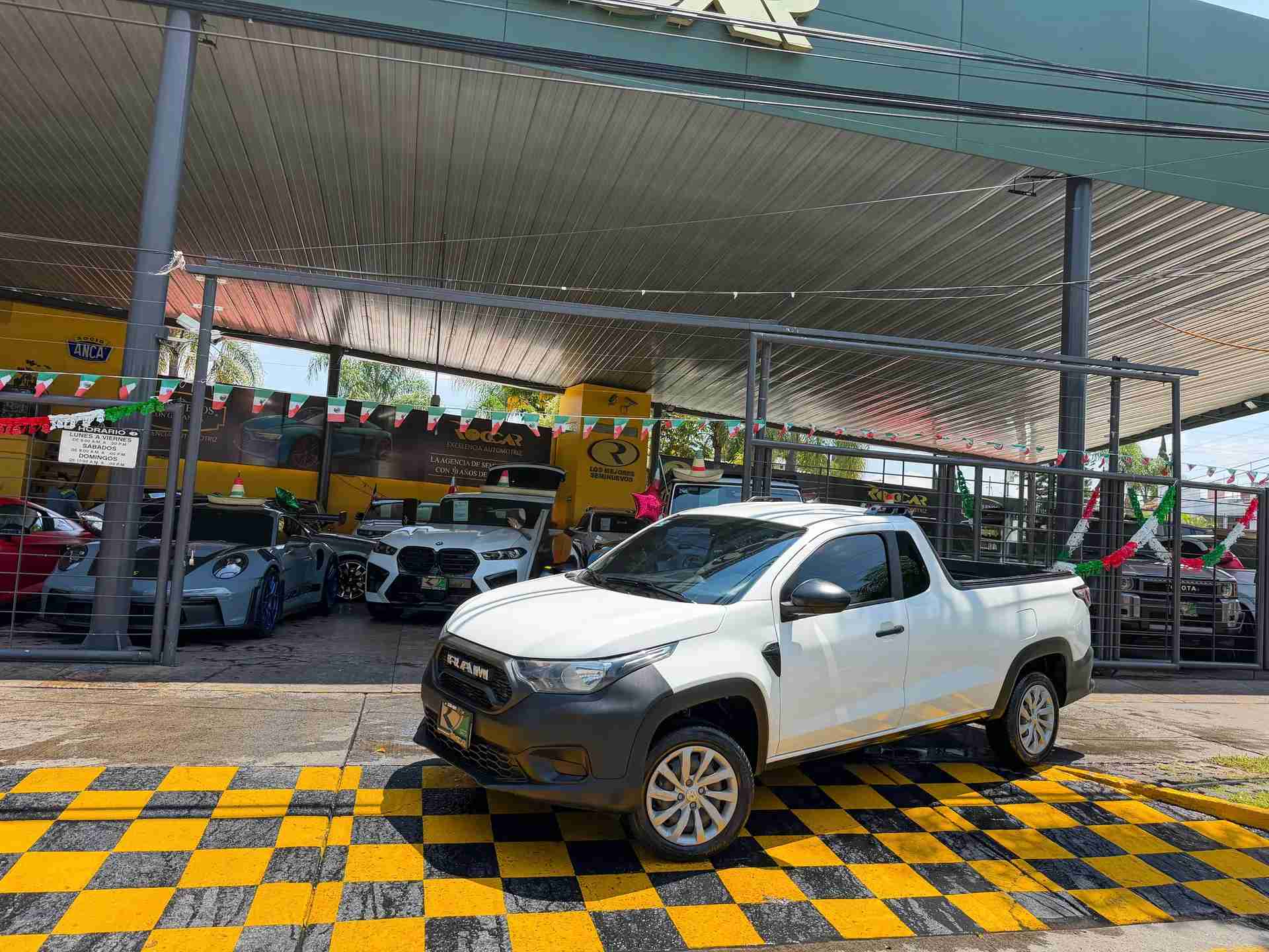 Dodge Ram 700