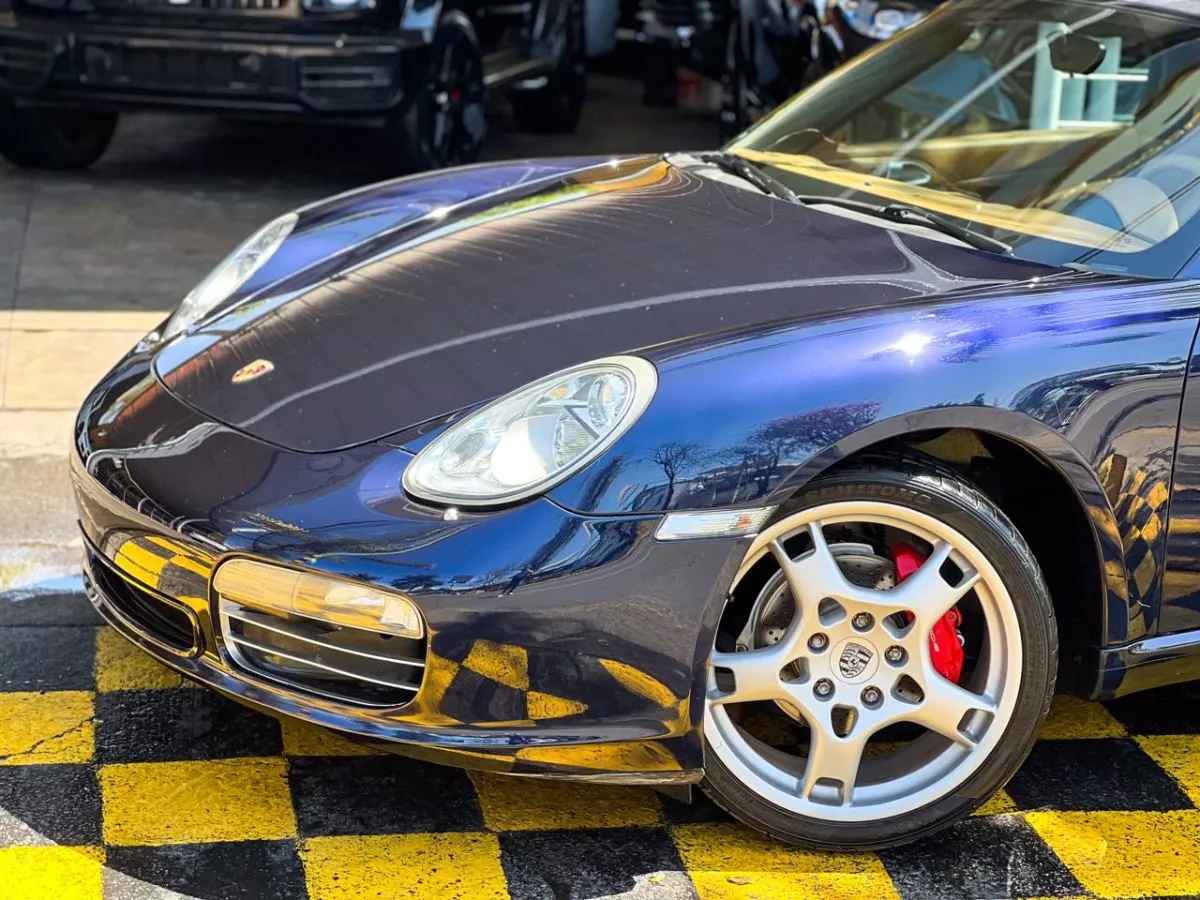 Car image 2
