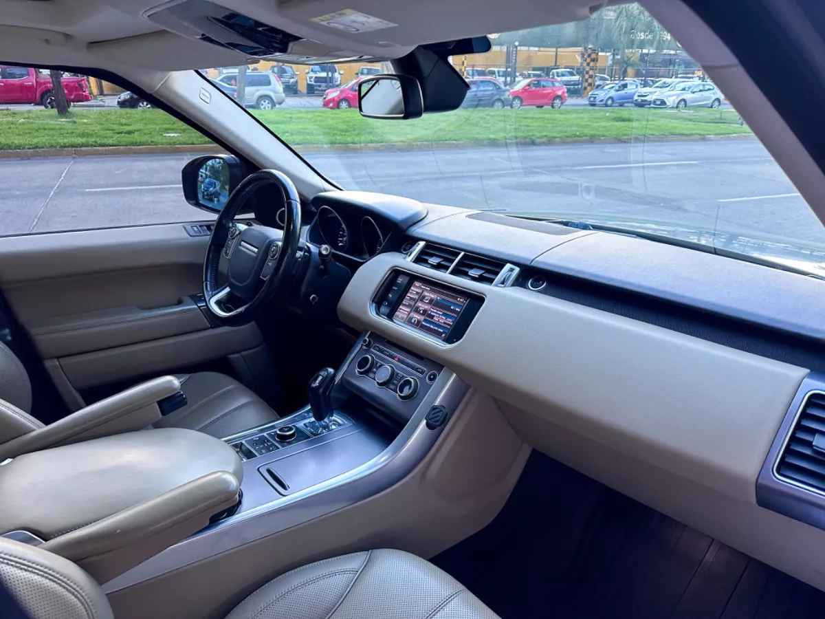 Car image 15
