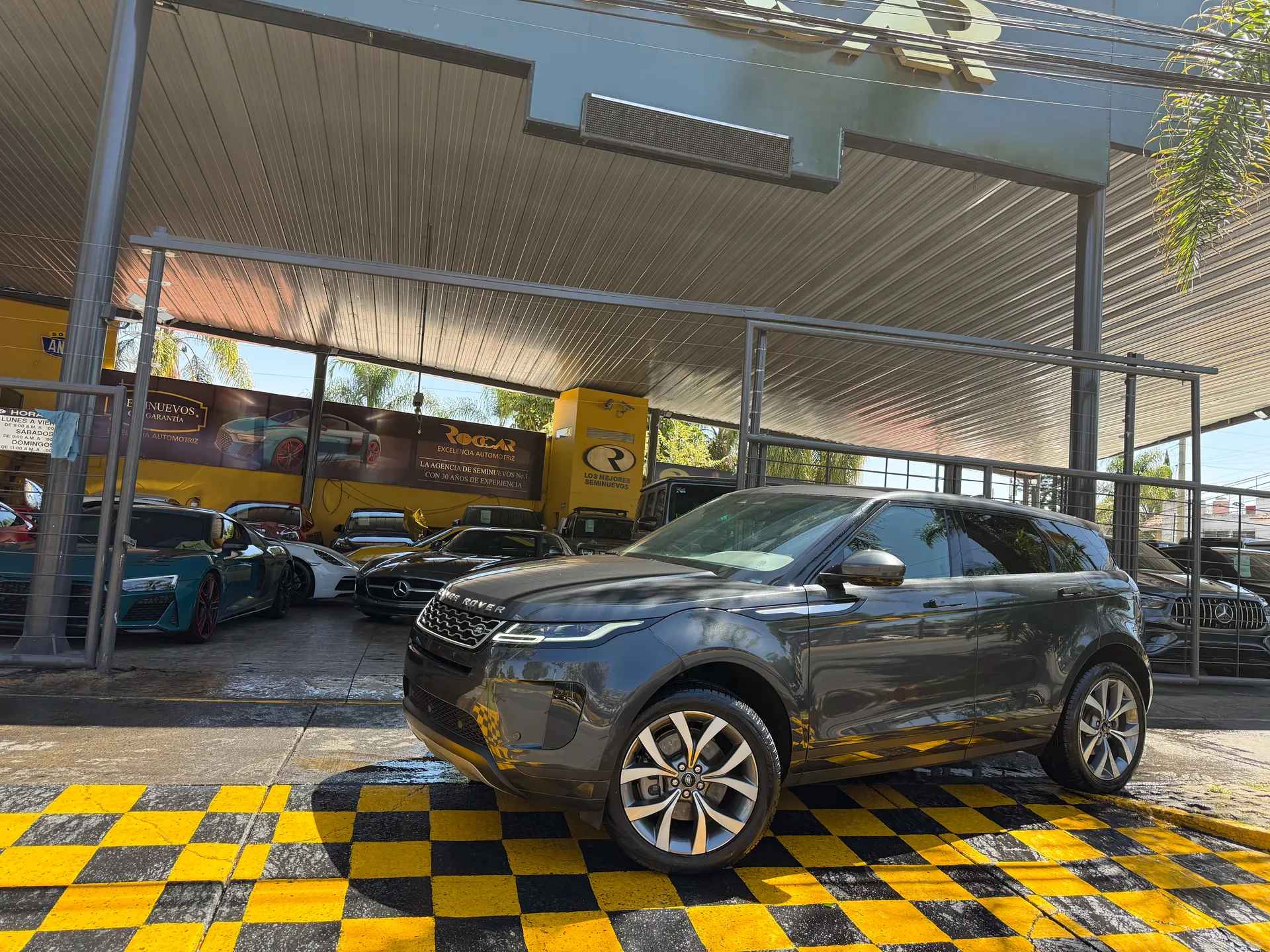 Car image 1