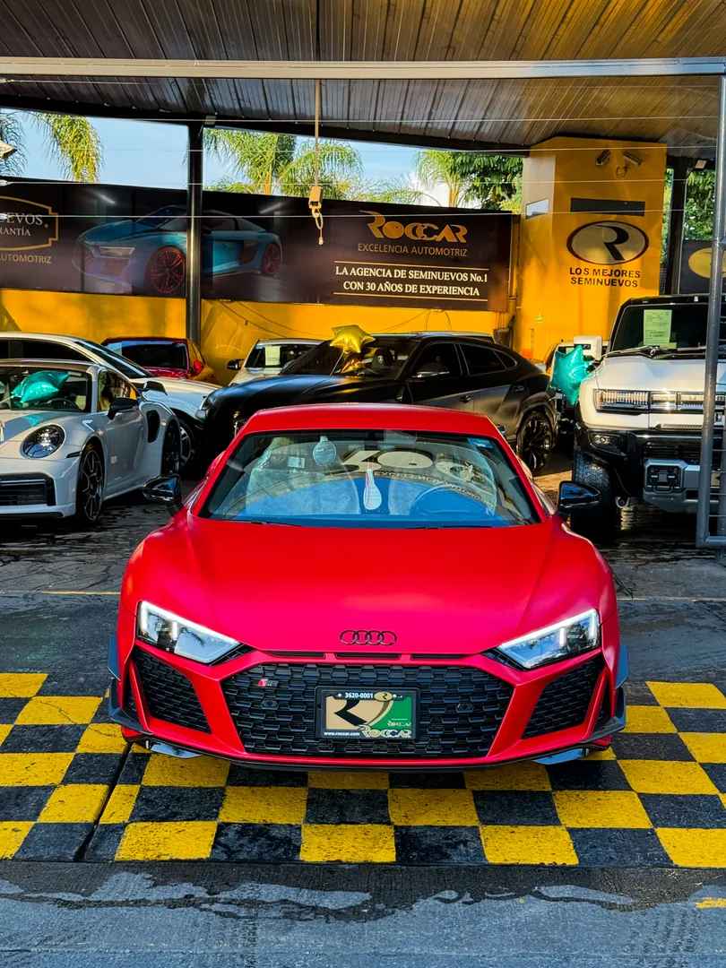 Car image 14