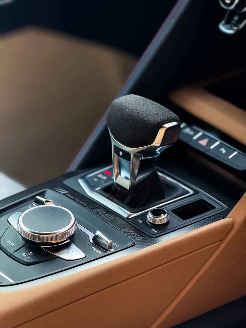 Car image 22