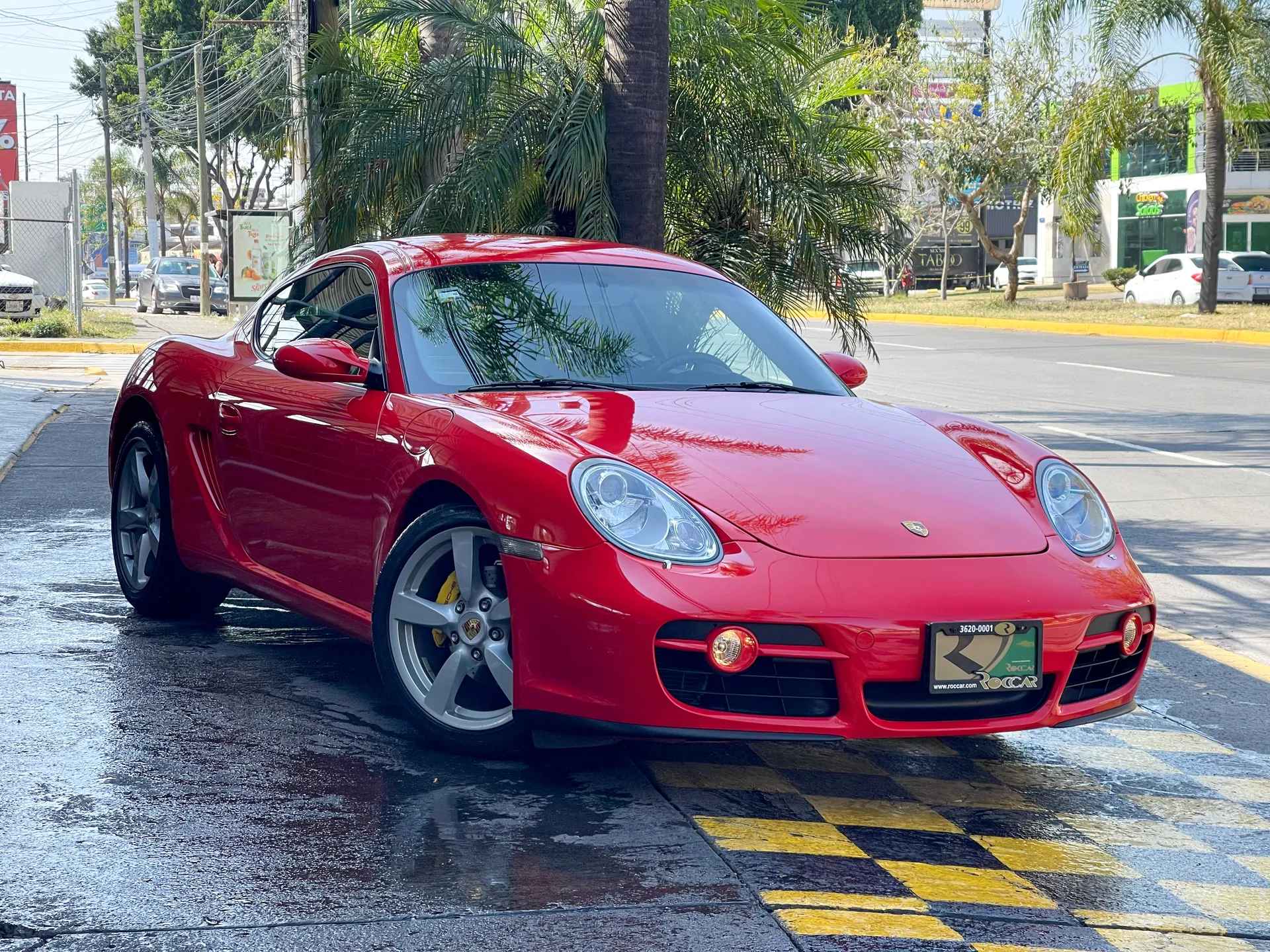 Car image 3