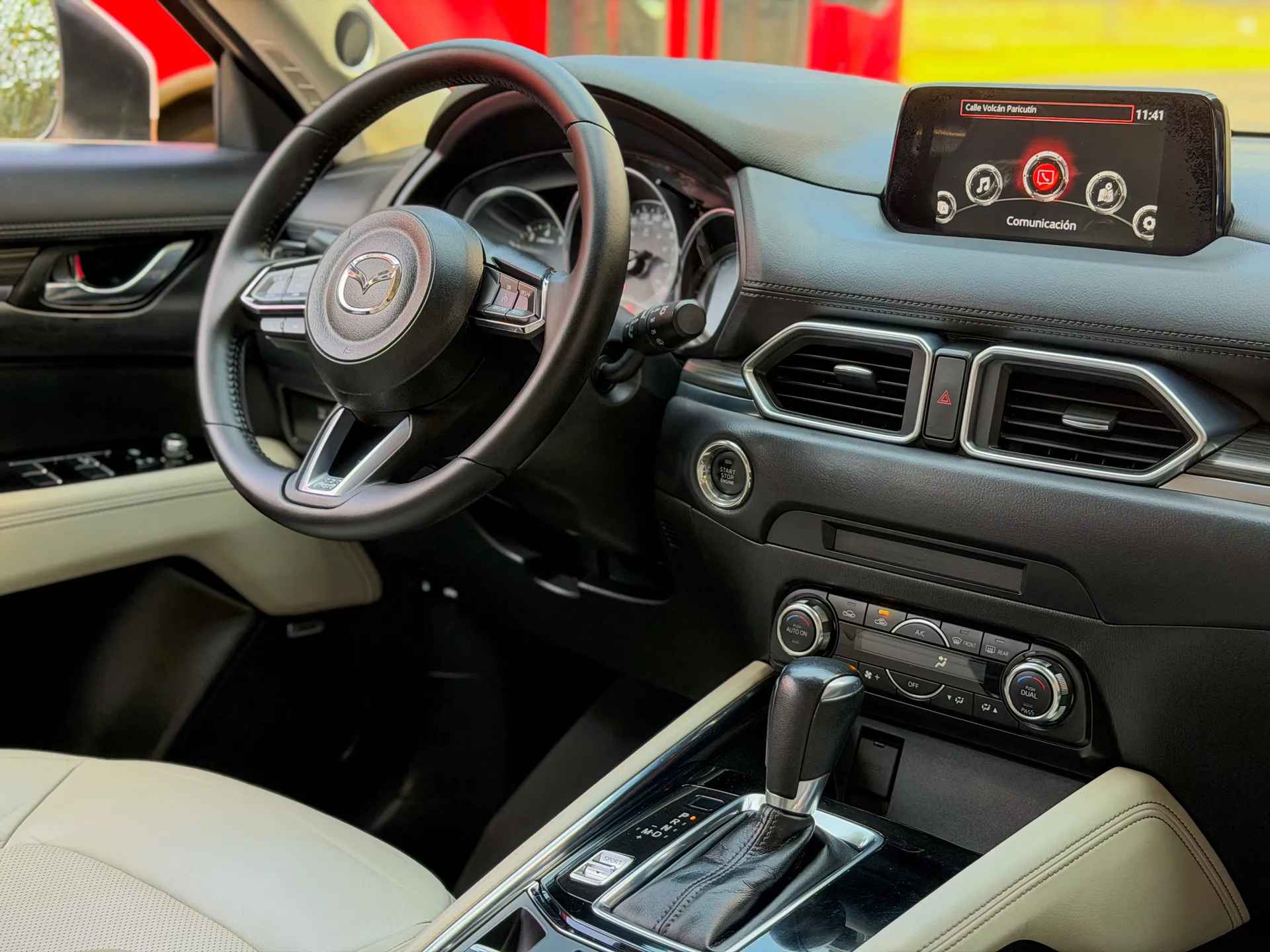 Car image 16