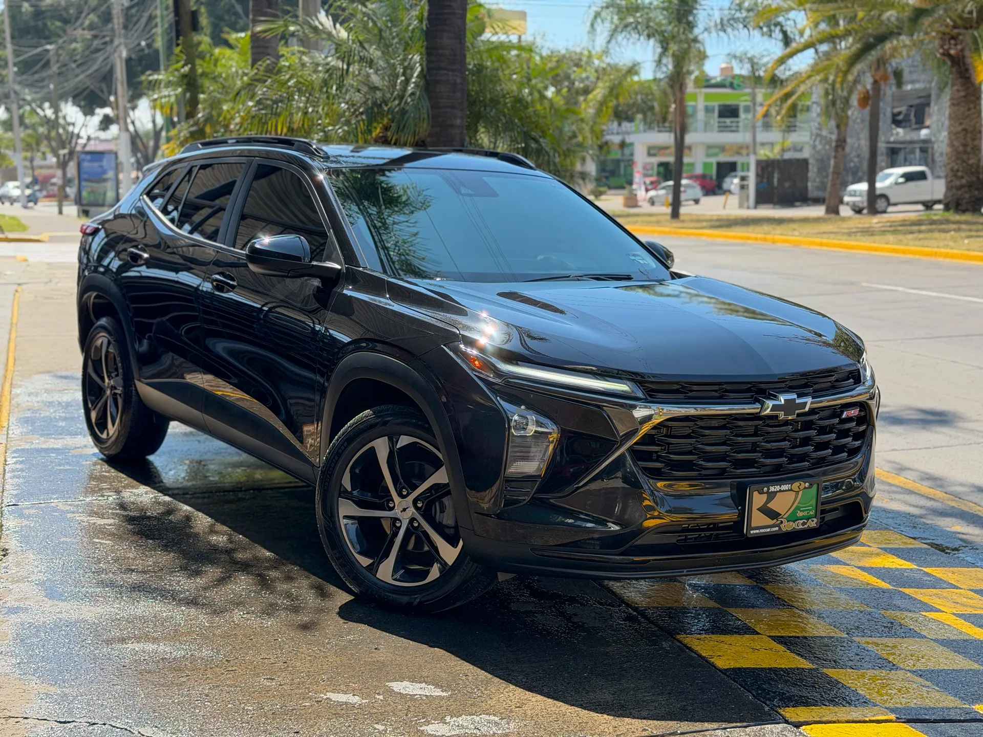 Car image 4
