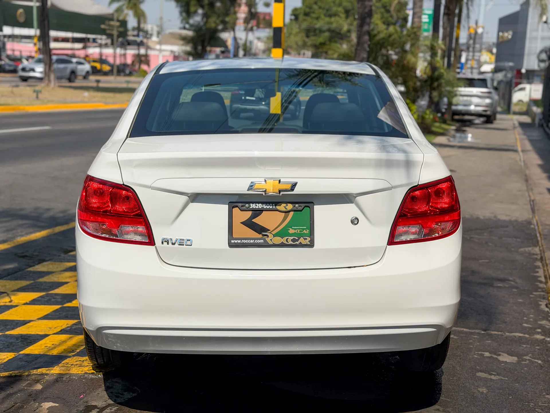 Car image 8
