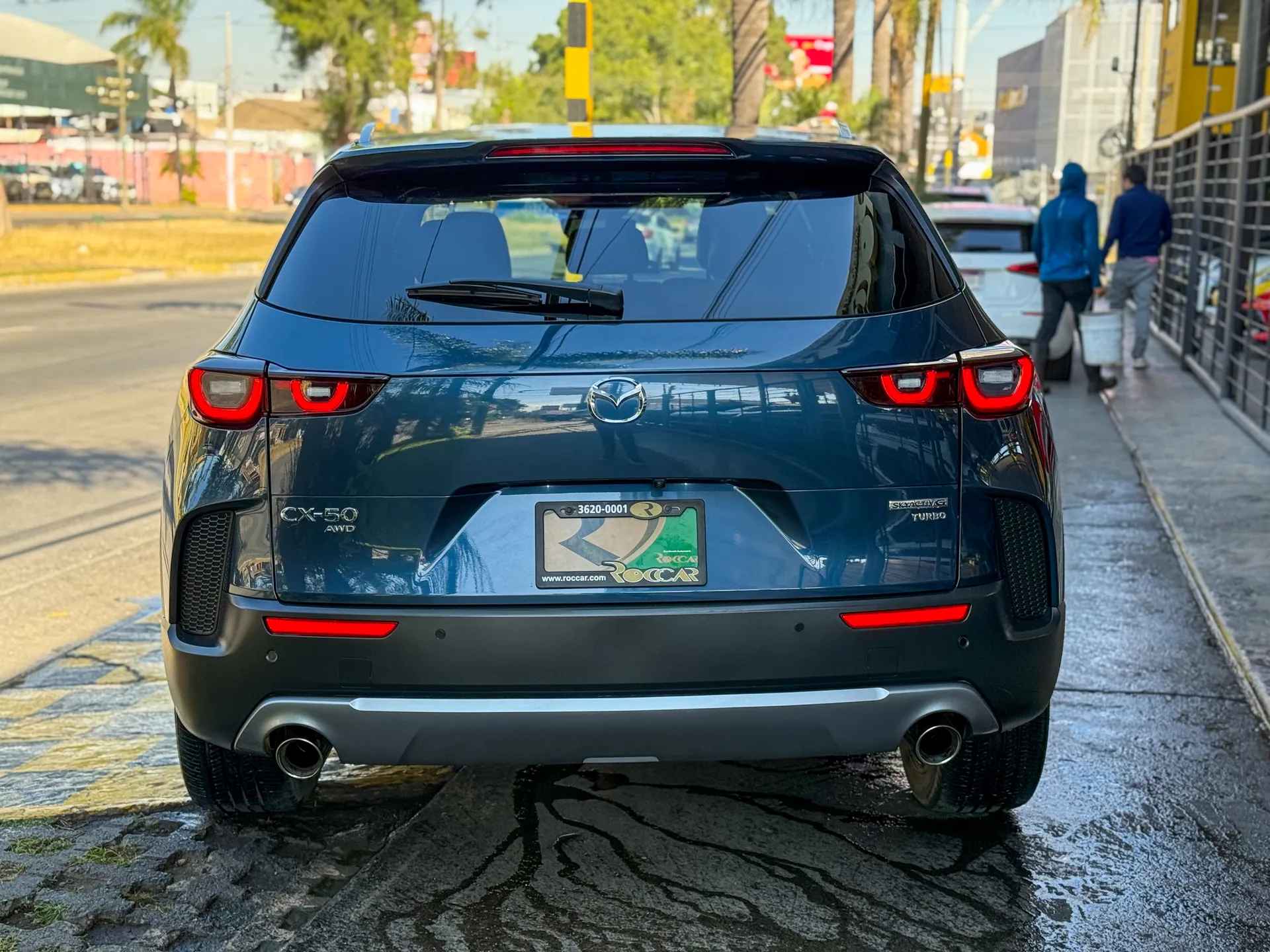 Car image 7