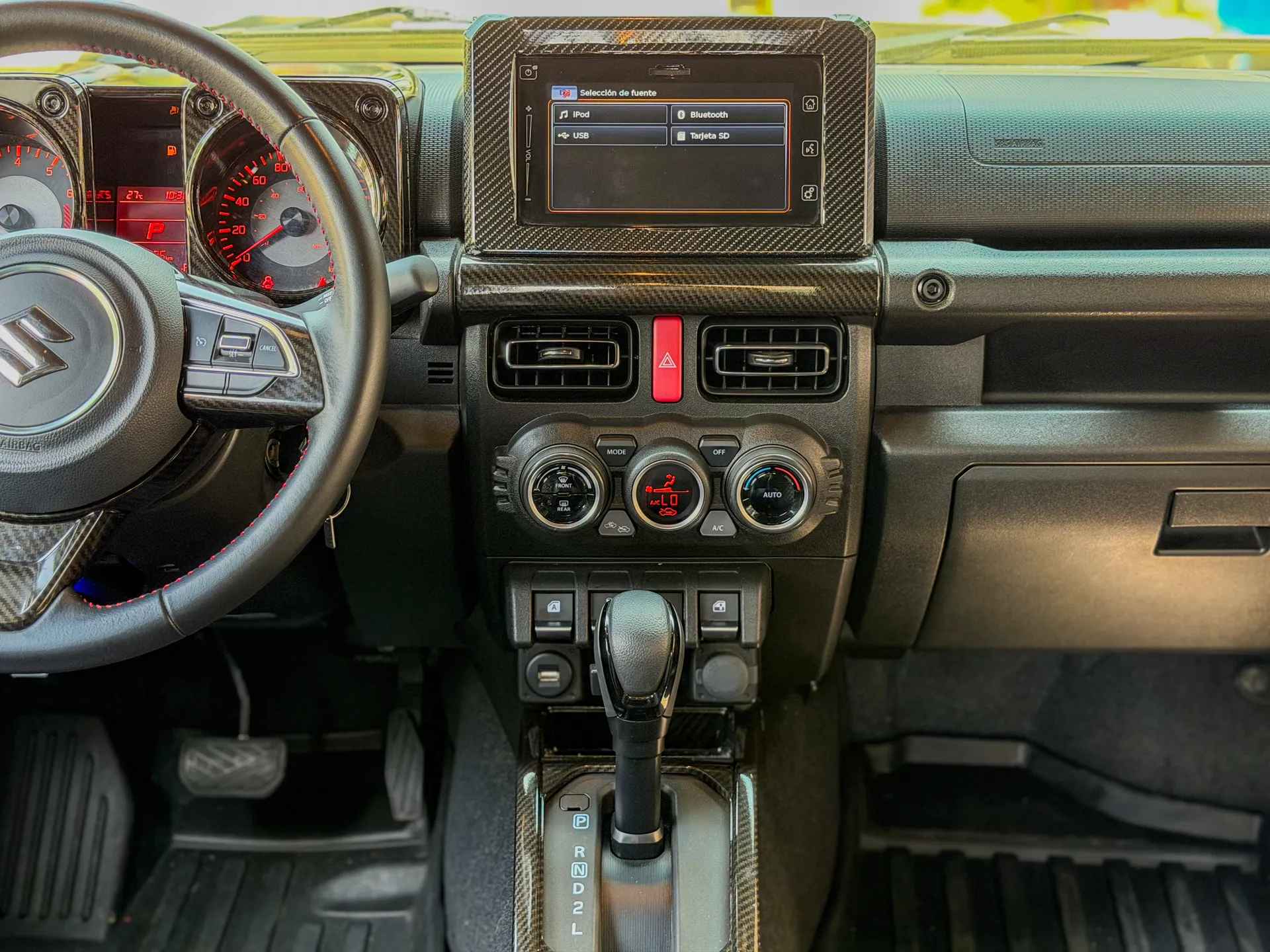 Car image 13