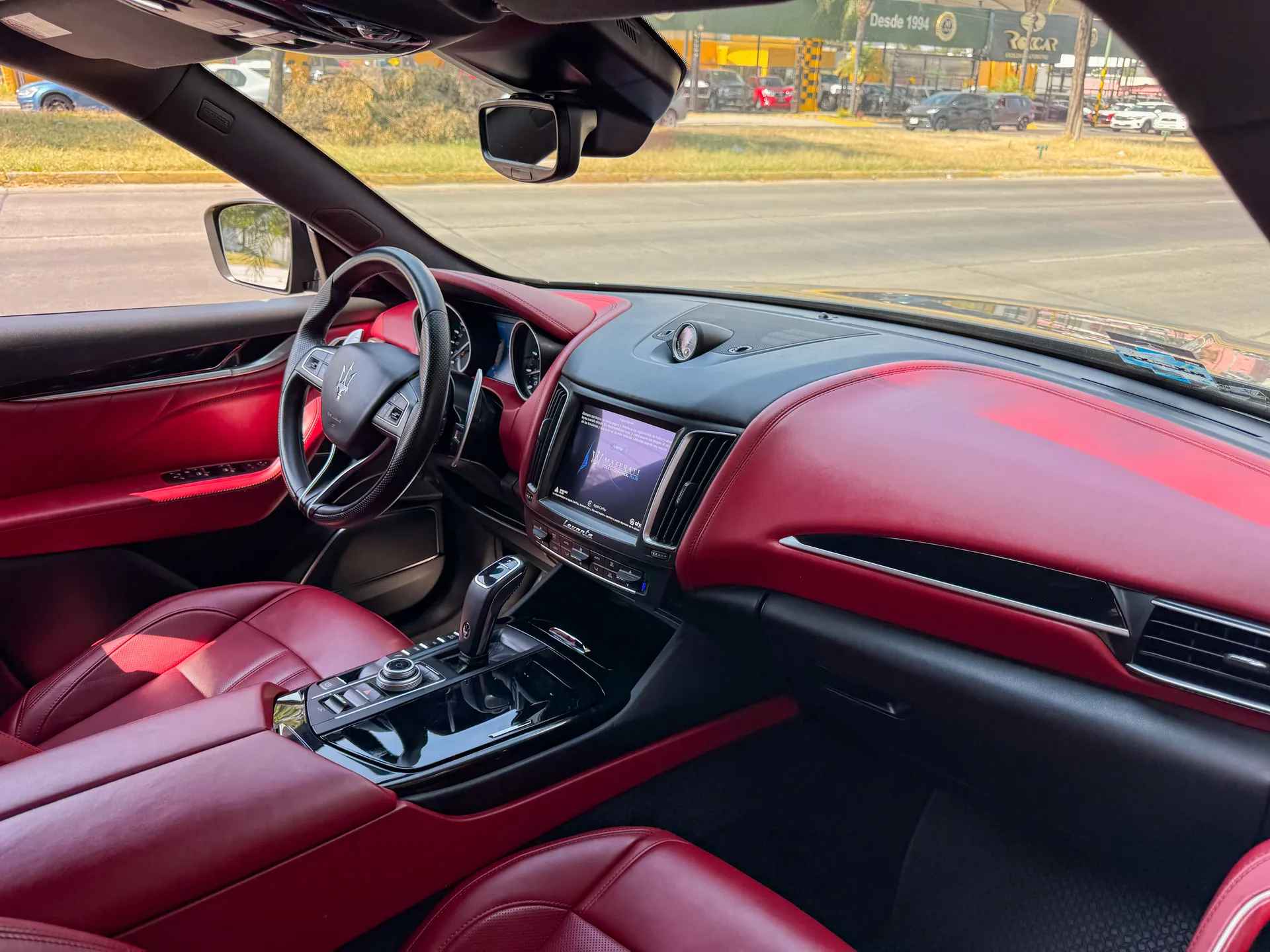 Car image 15