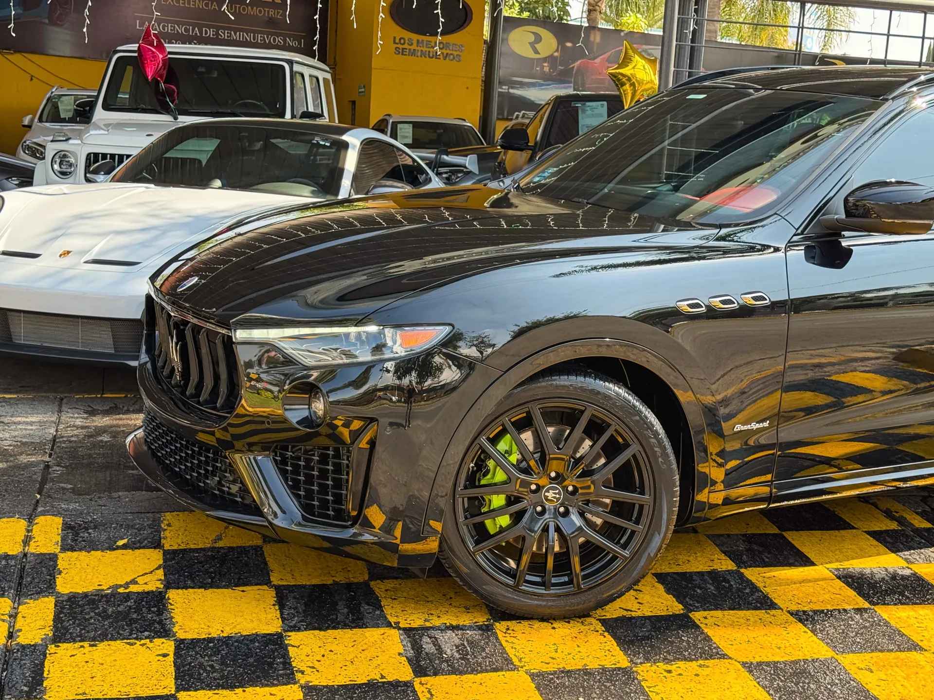Car image 2