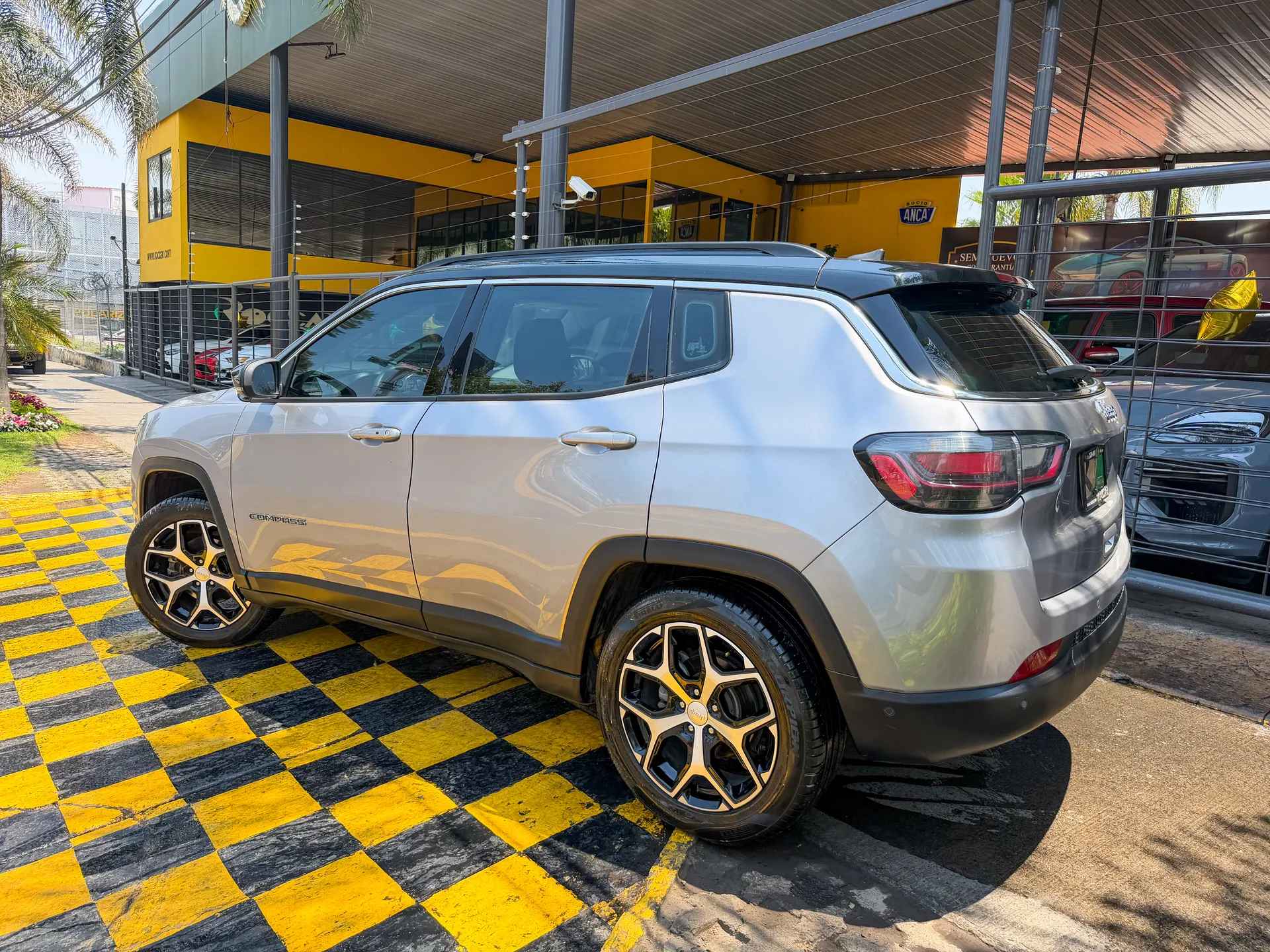 Car image 6