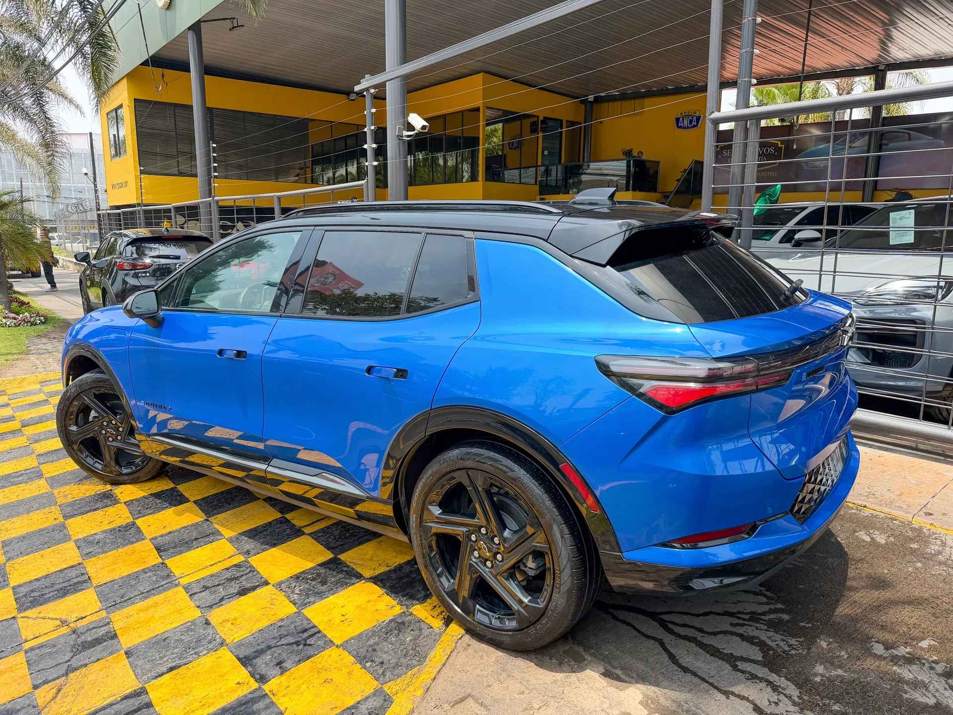 Car image 6