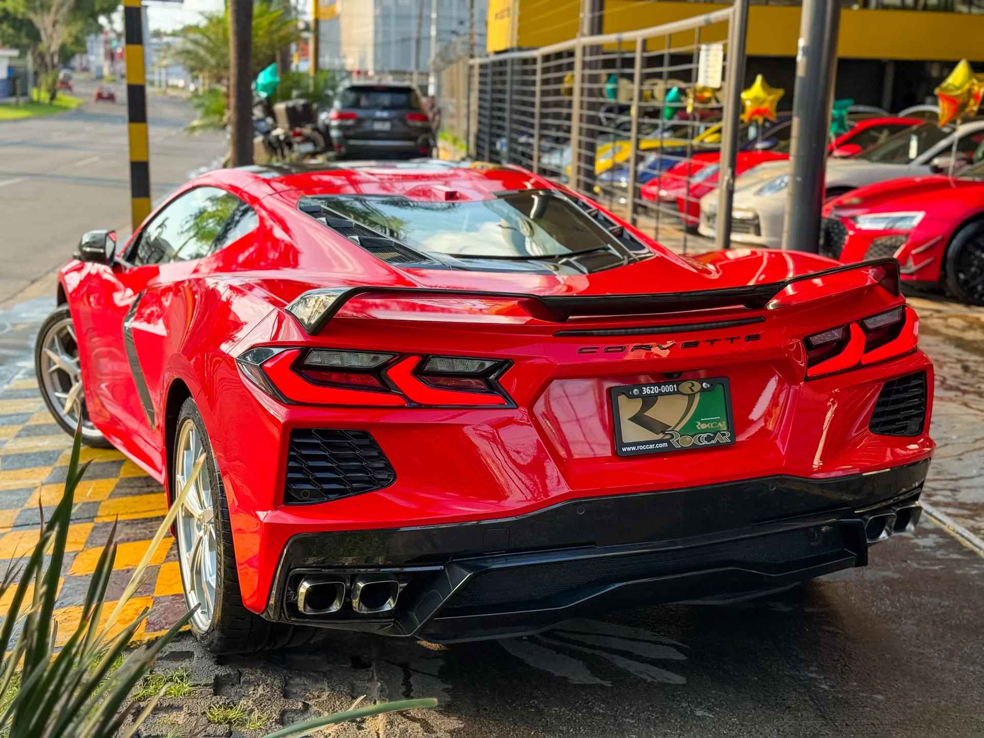 Car image 9