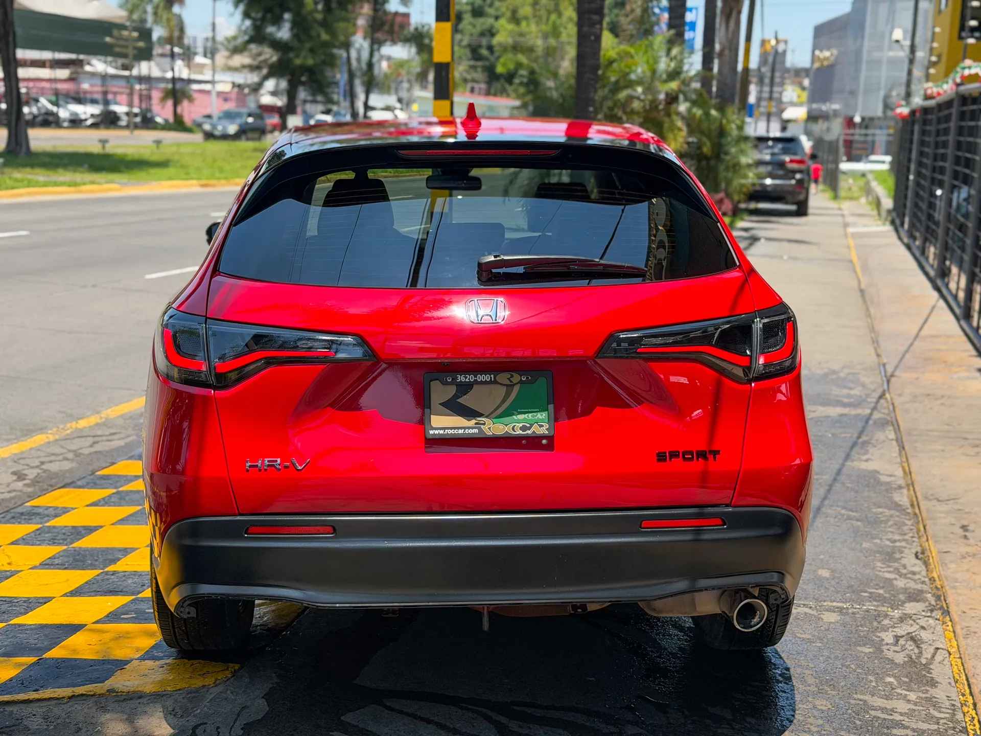 Car image 8