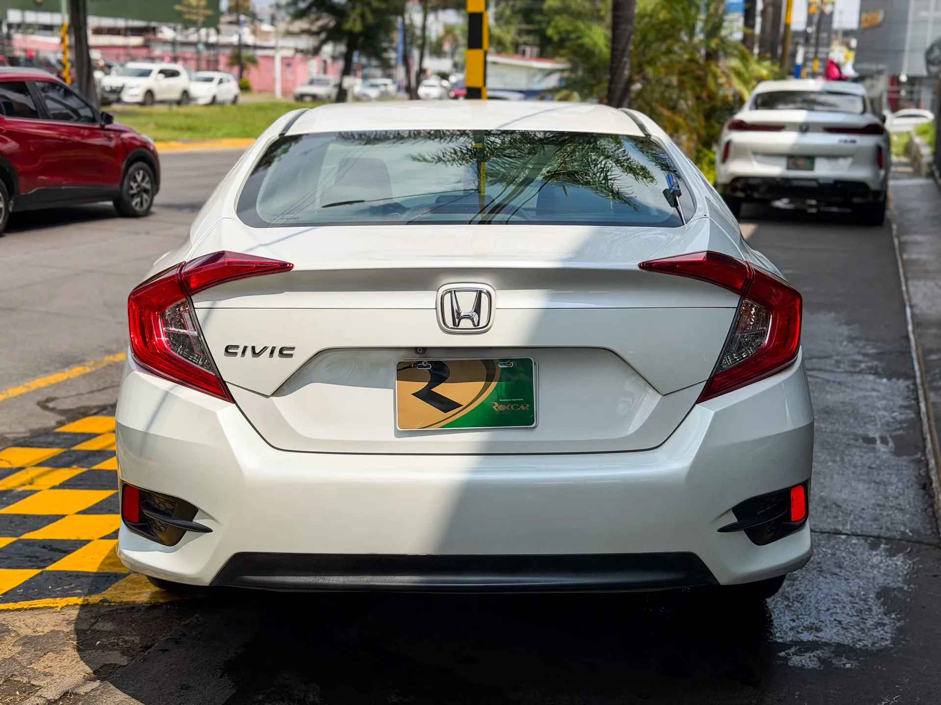 Car image 8