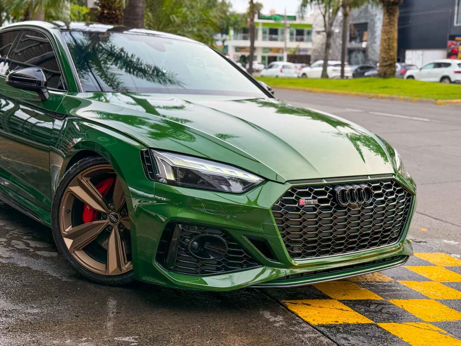 Car image 6