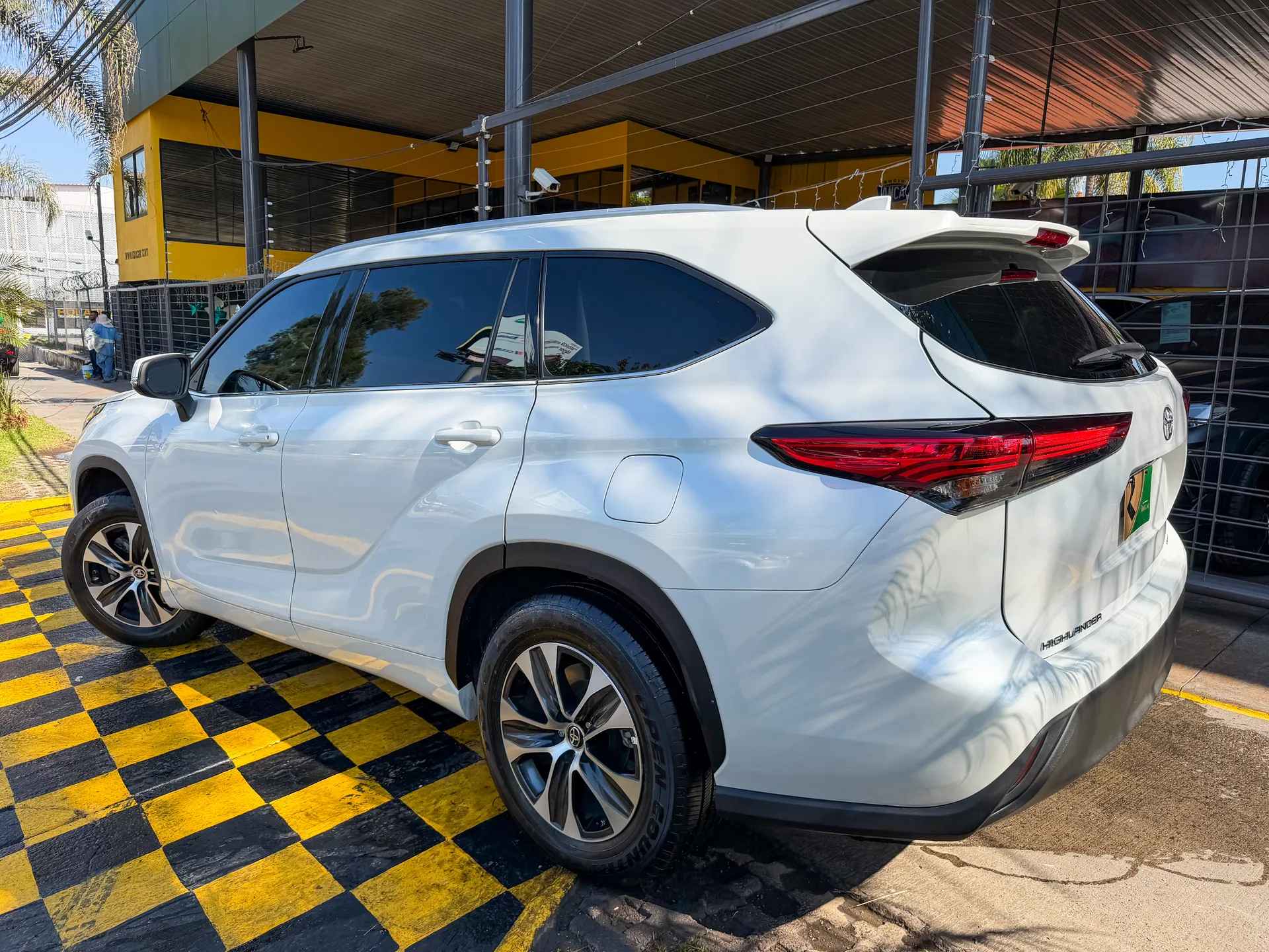 Car image 6