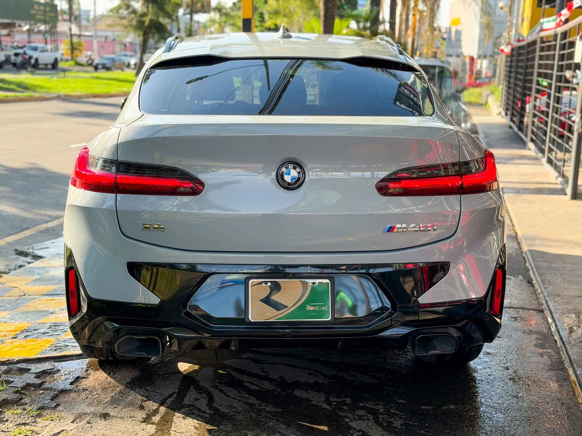 Car image 8