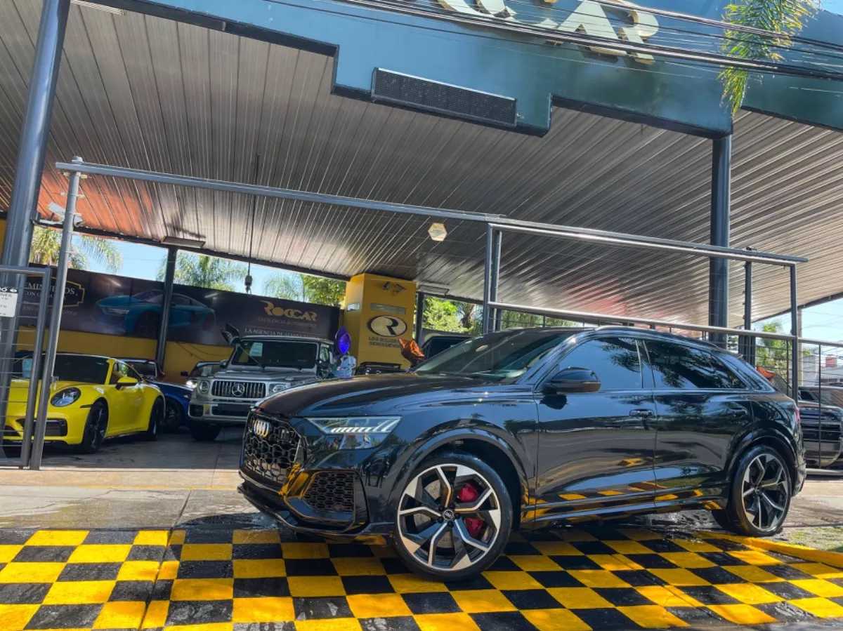 Audi Q8