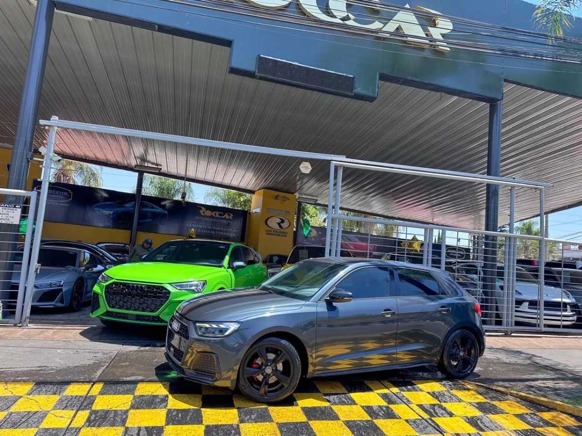 Audi A1