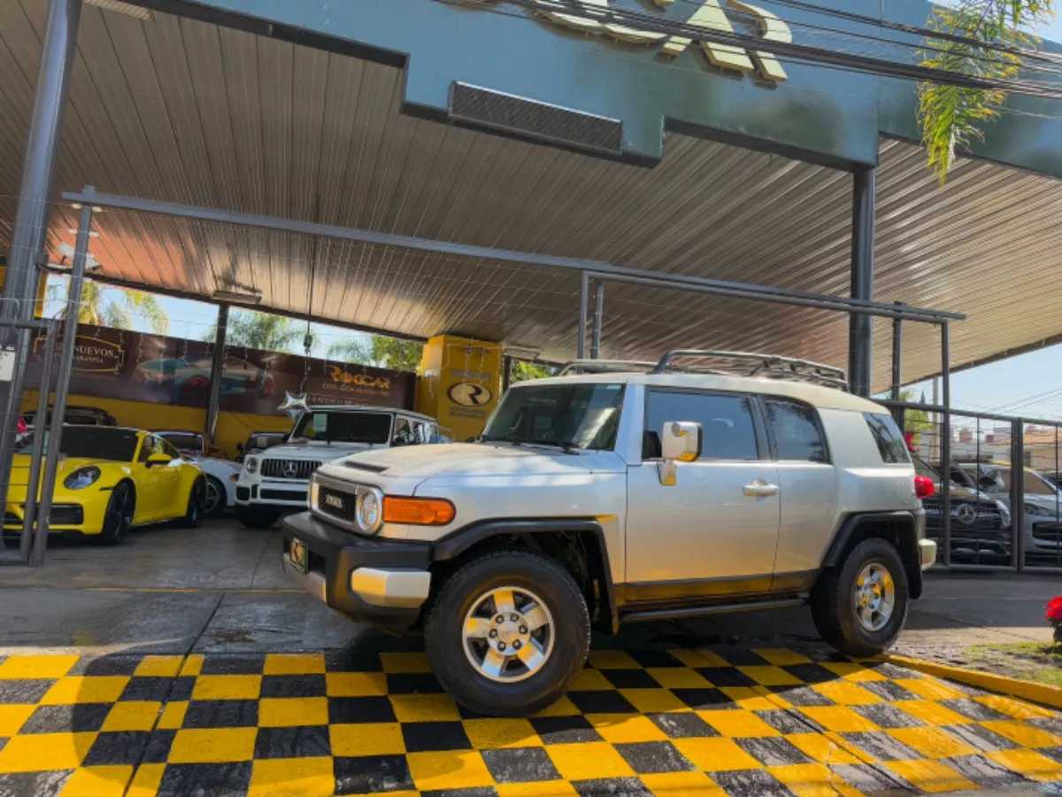 Toyota Fj Cruiser