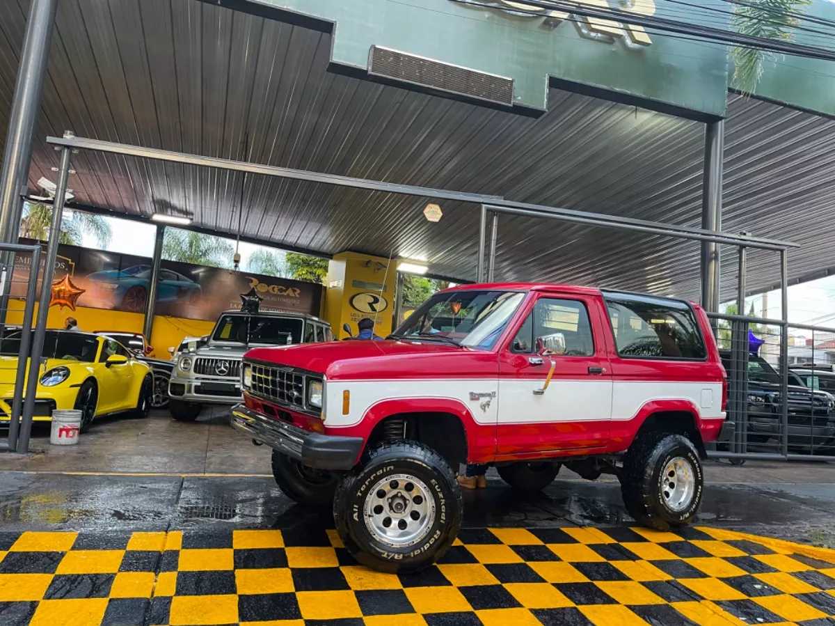 Ford Bronco