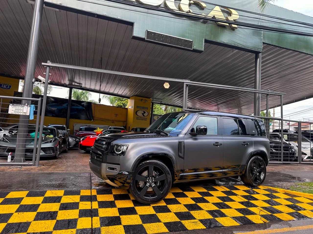 Range Rover Defender