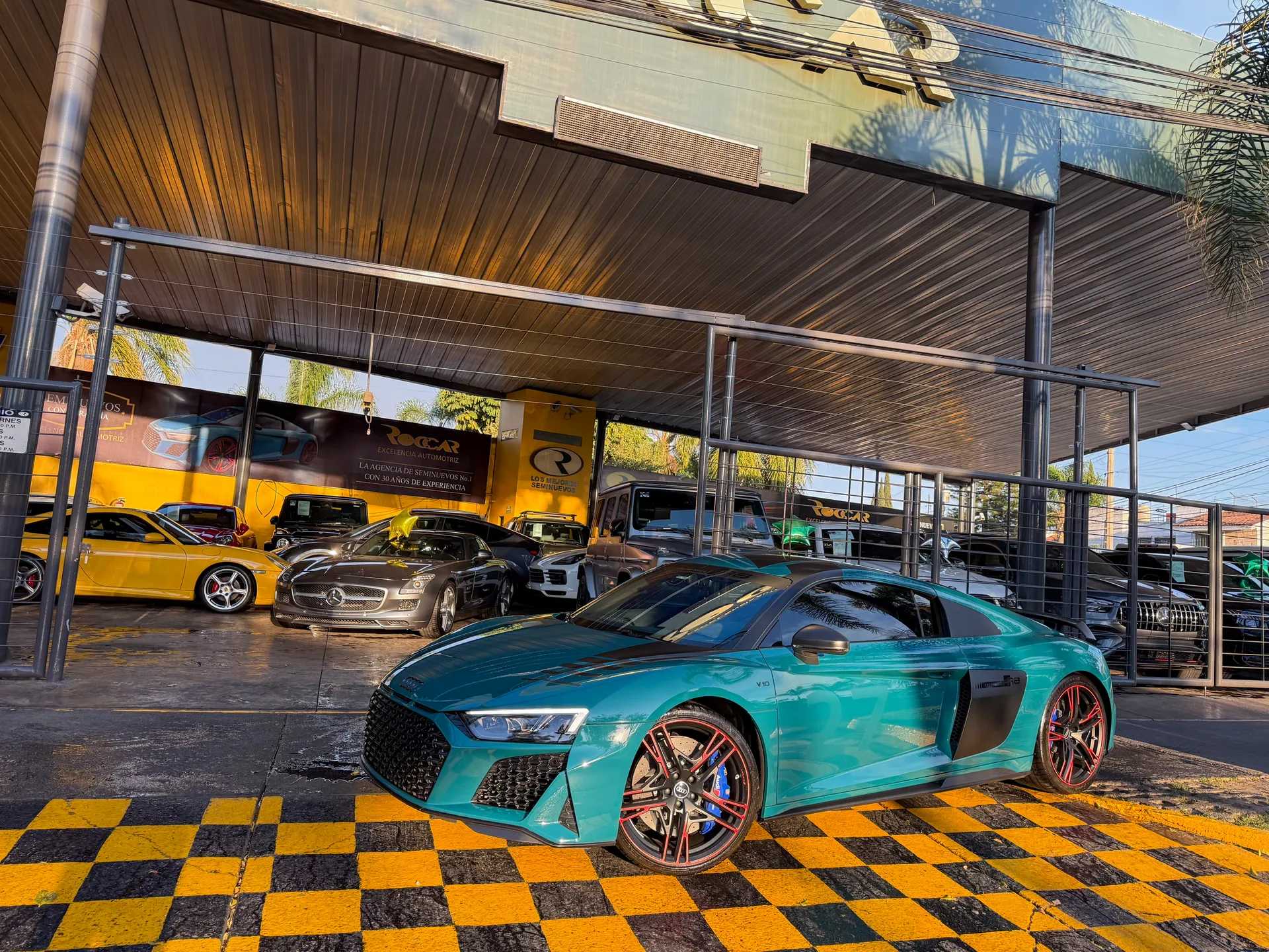 Audi R8