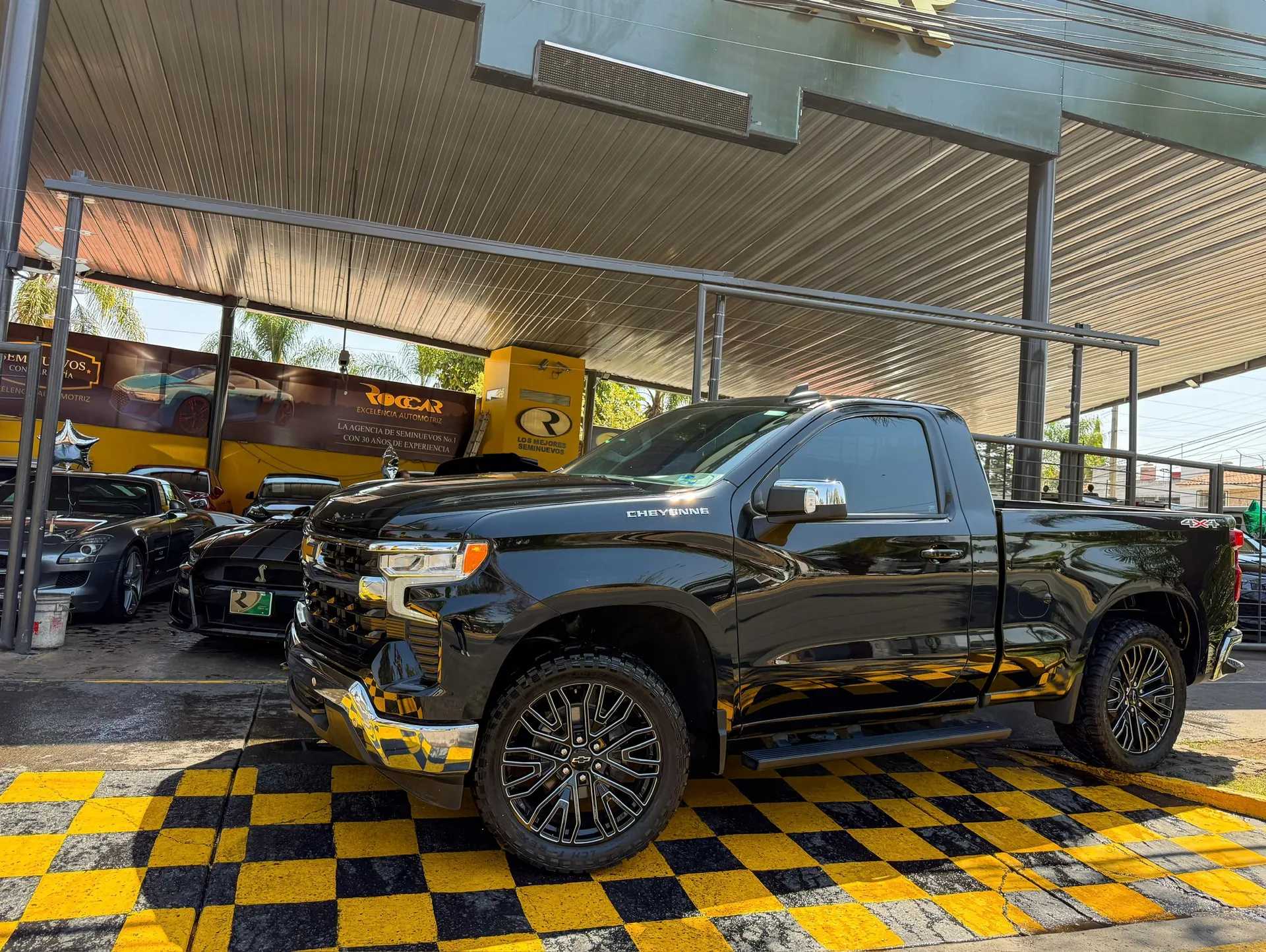 Chevrolet Cheyenne 