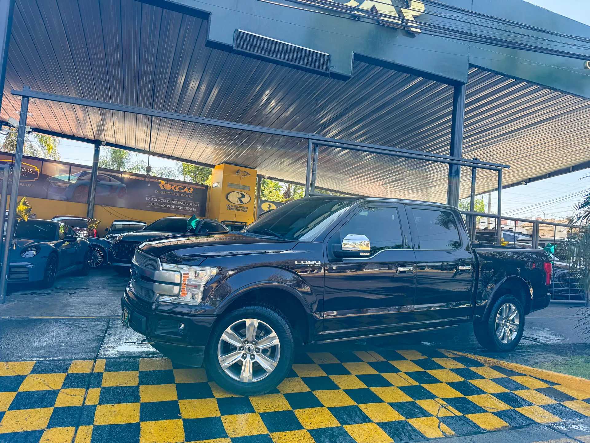 Ford Lobo