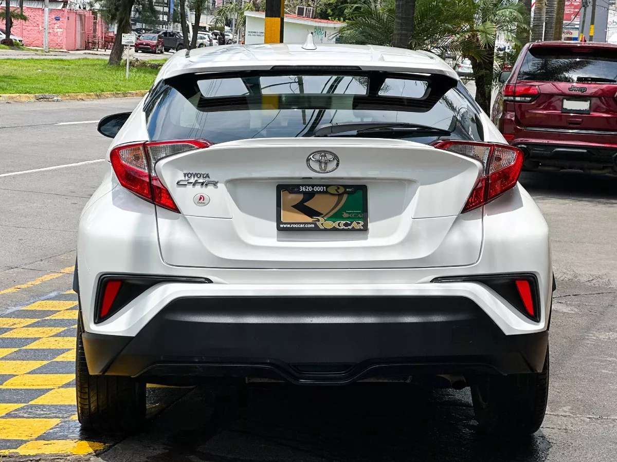 Car image 6