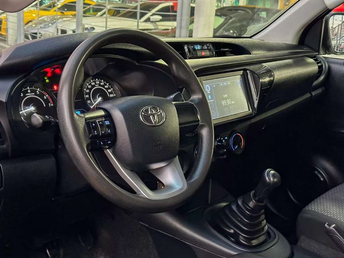 Car image 7