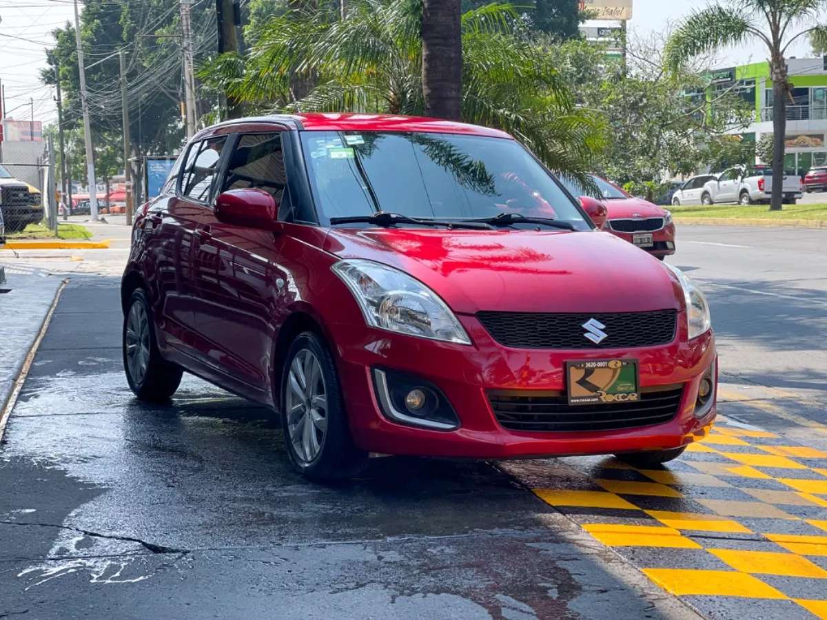 Car image 4