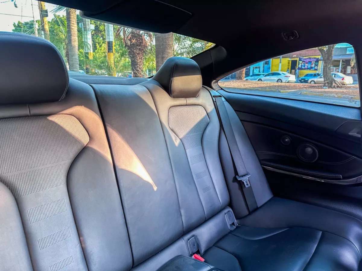 Car image 24