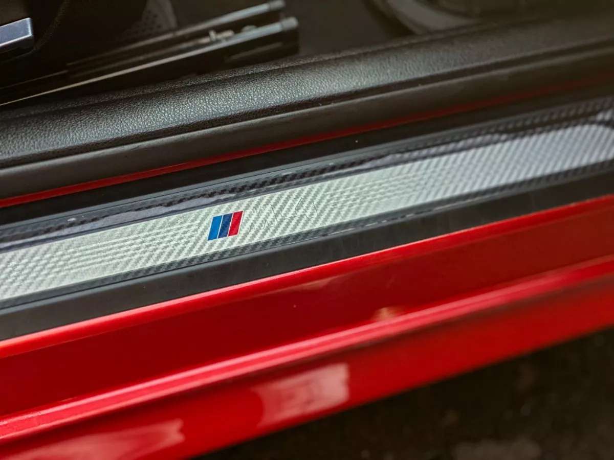 Car image 25