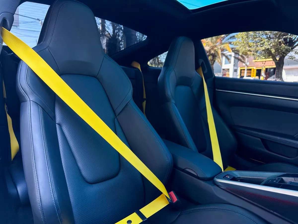Car image 21