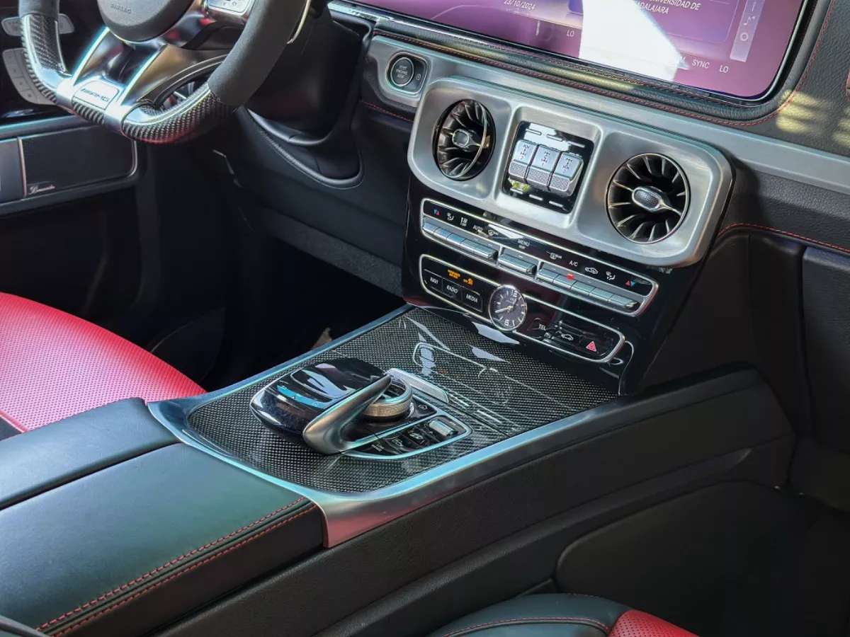 Car image 21
