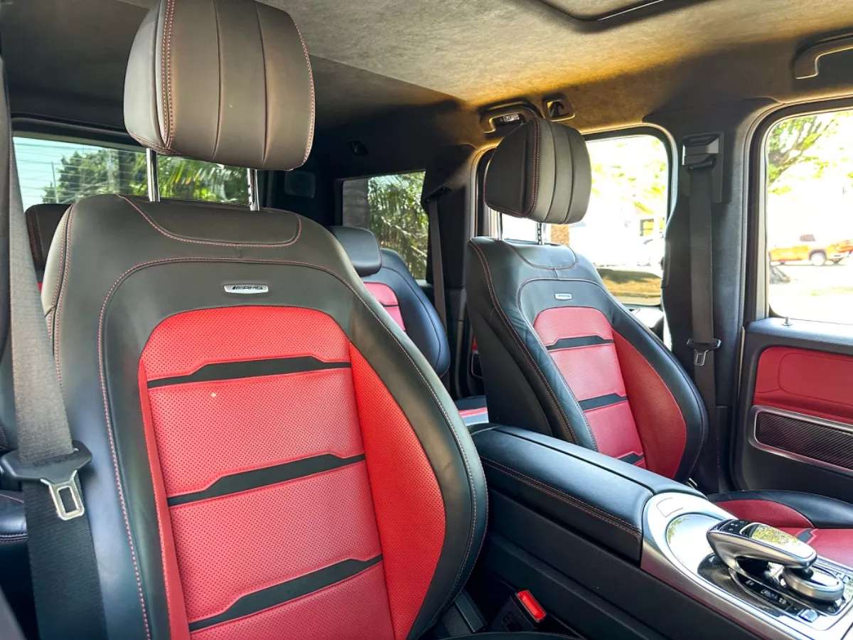 Car image 22