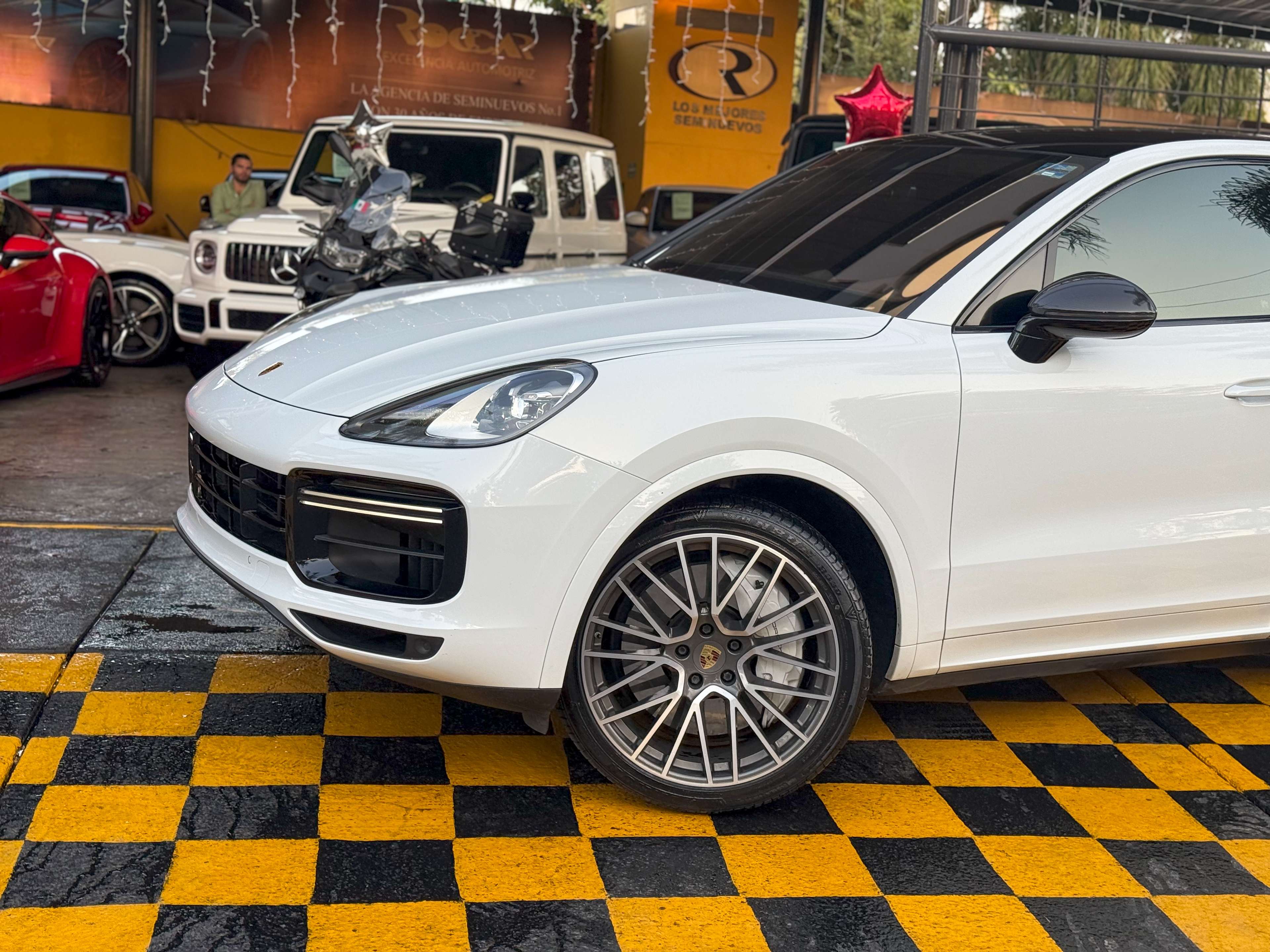 Car image 2