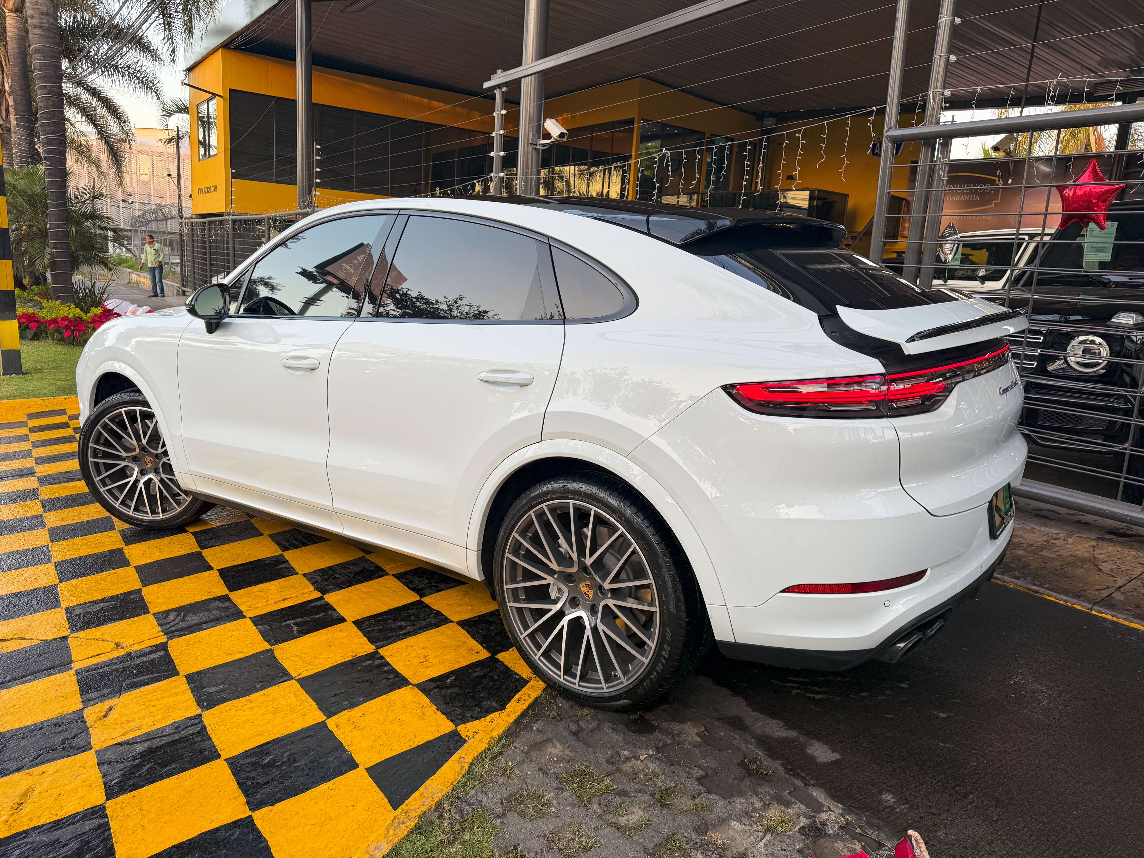 Car image 6