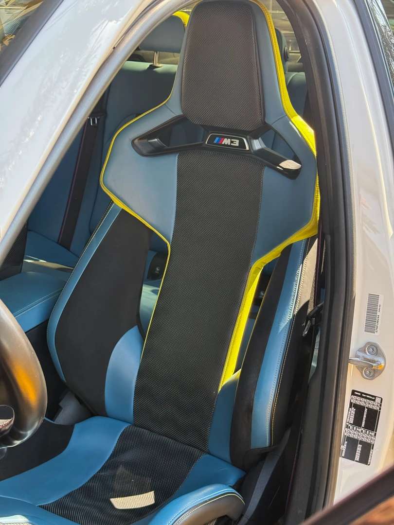 Car image 24