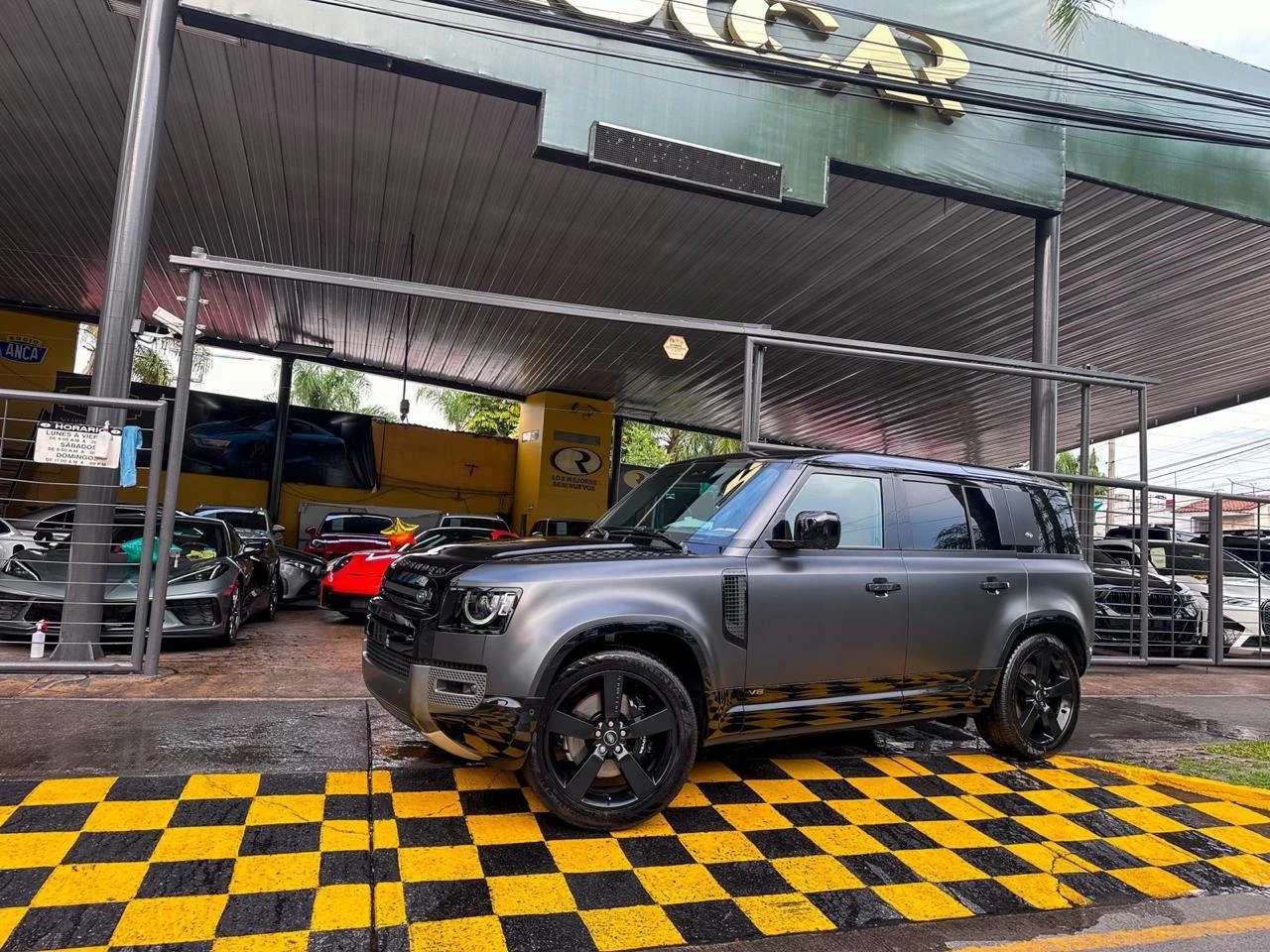 Car image 1