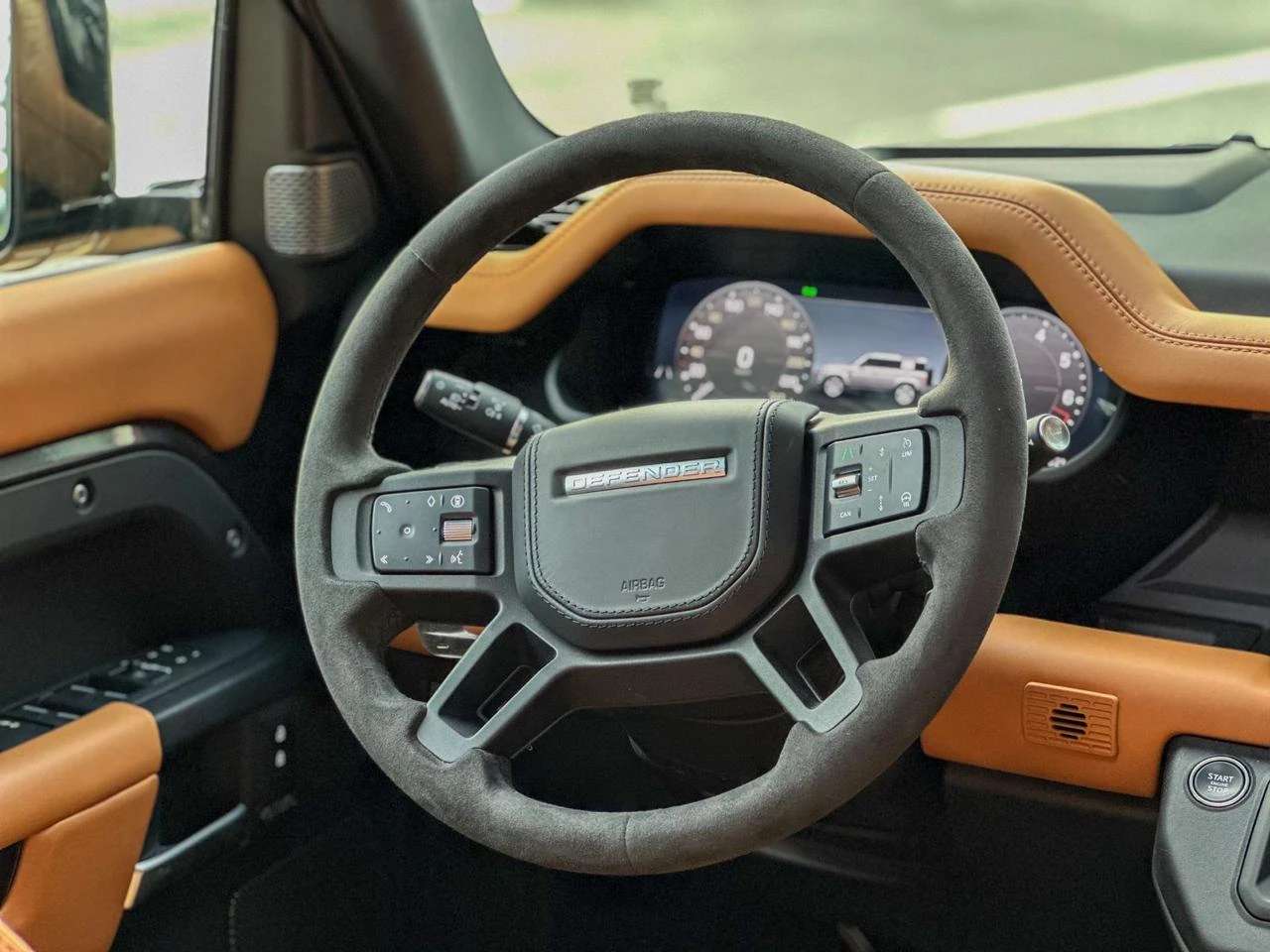 Car image 22