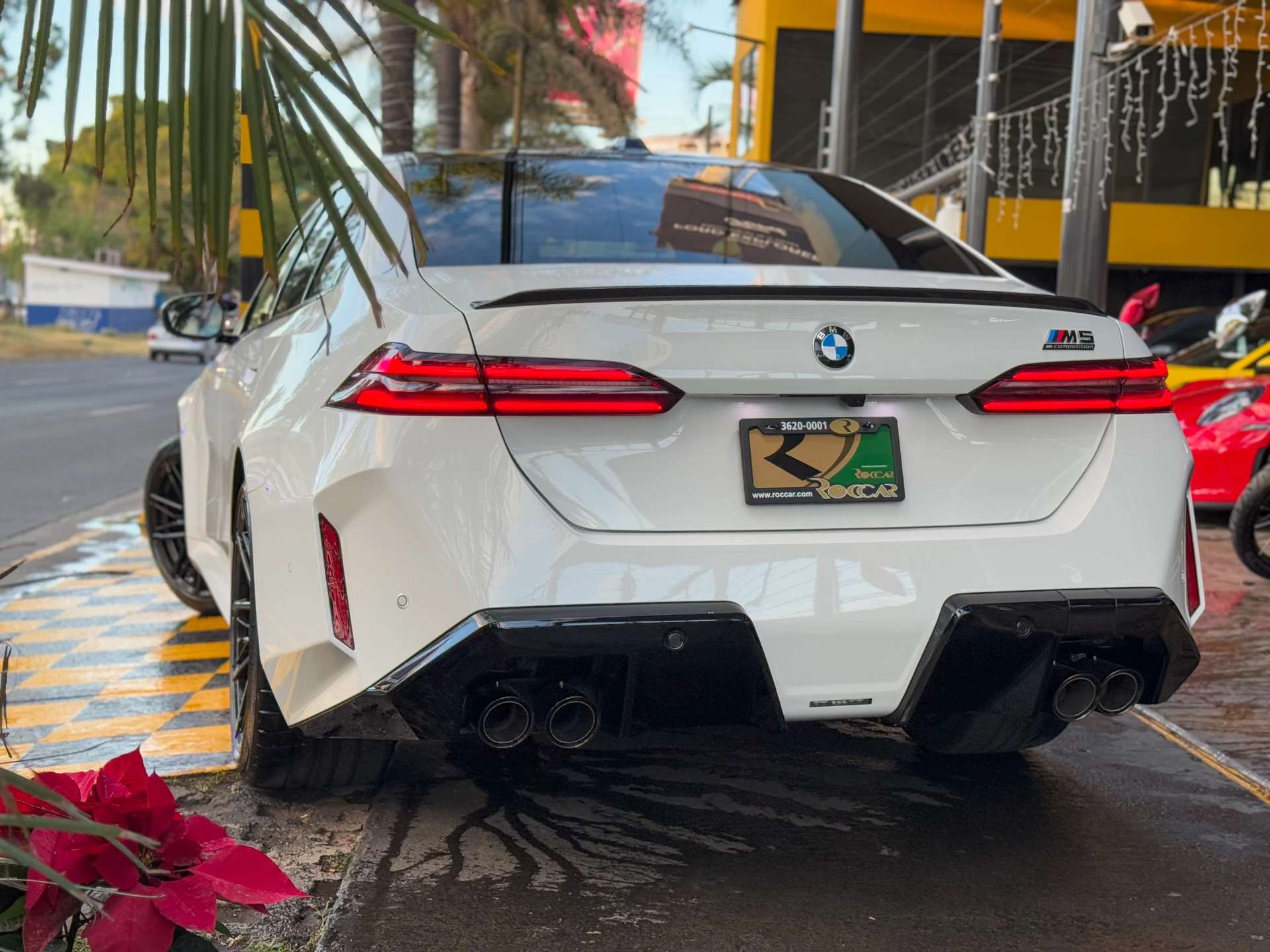 Car image 8
