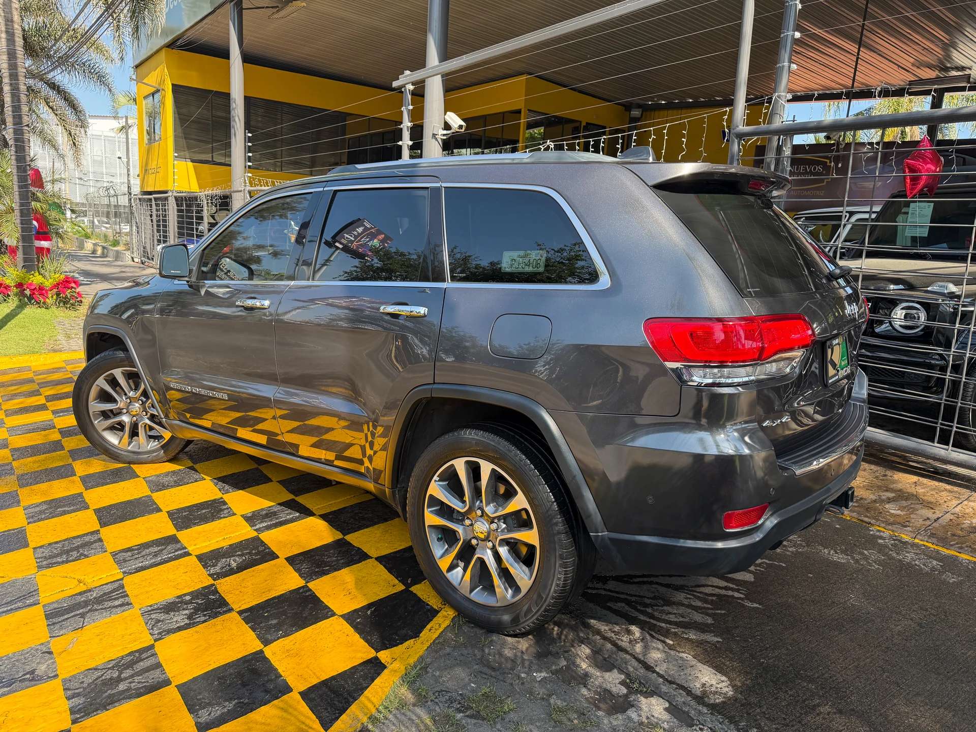 Car image 6