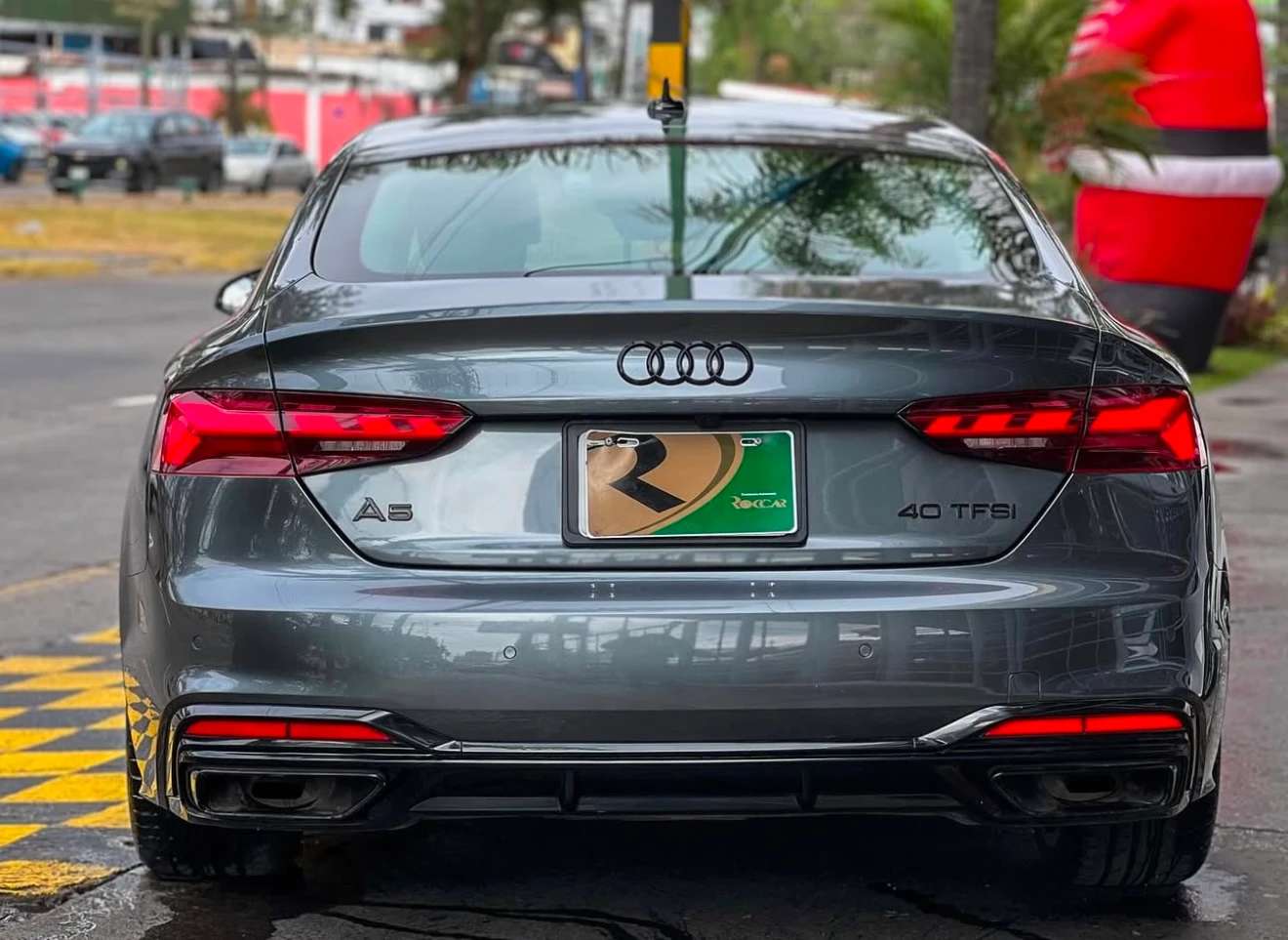 Car image 7