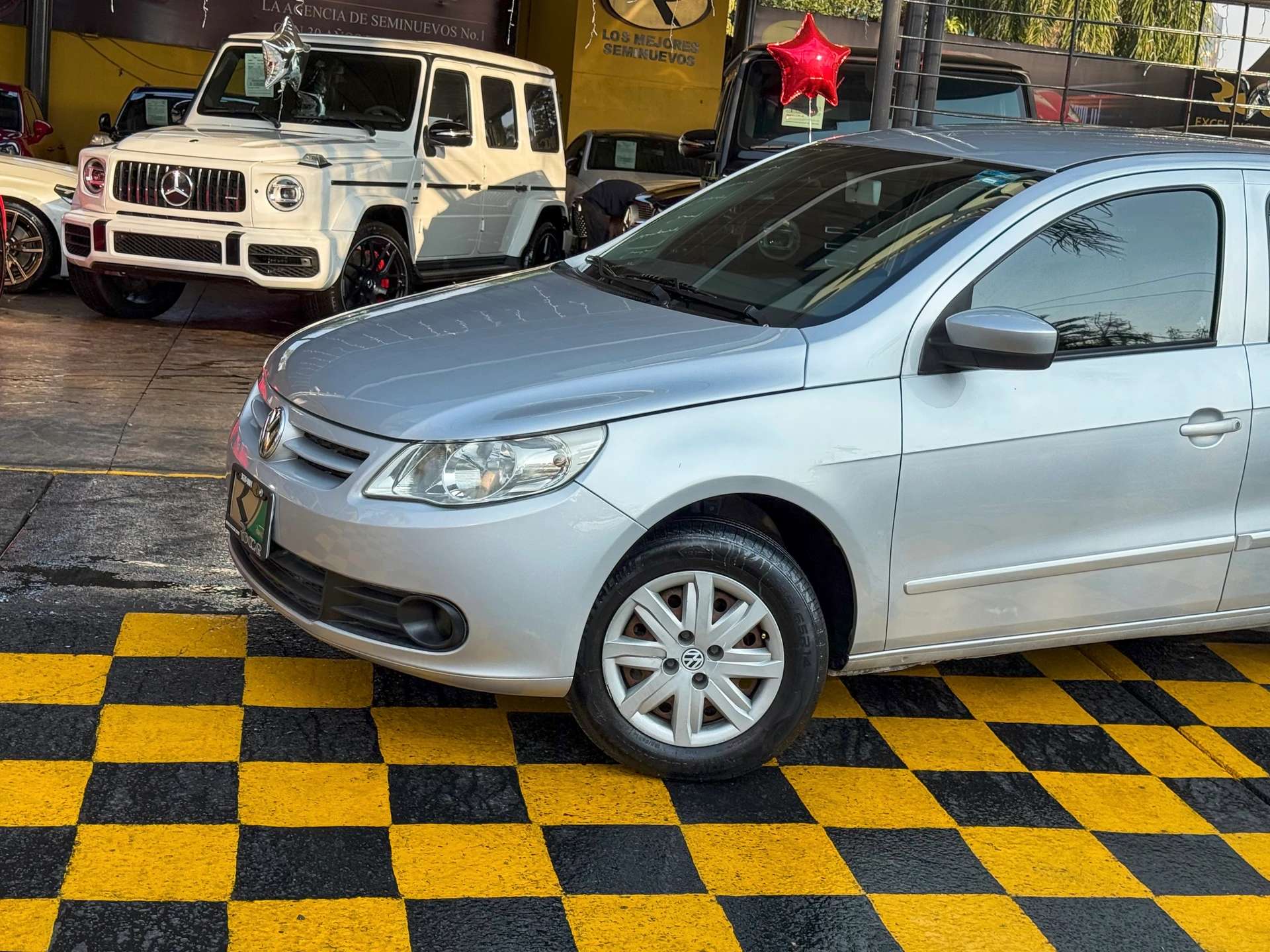 Car image 2